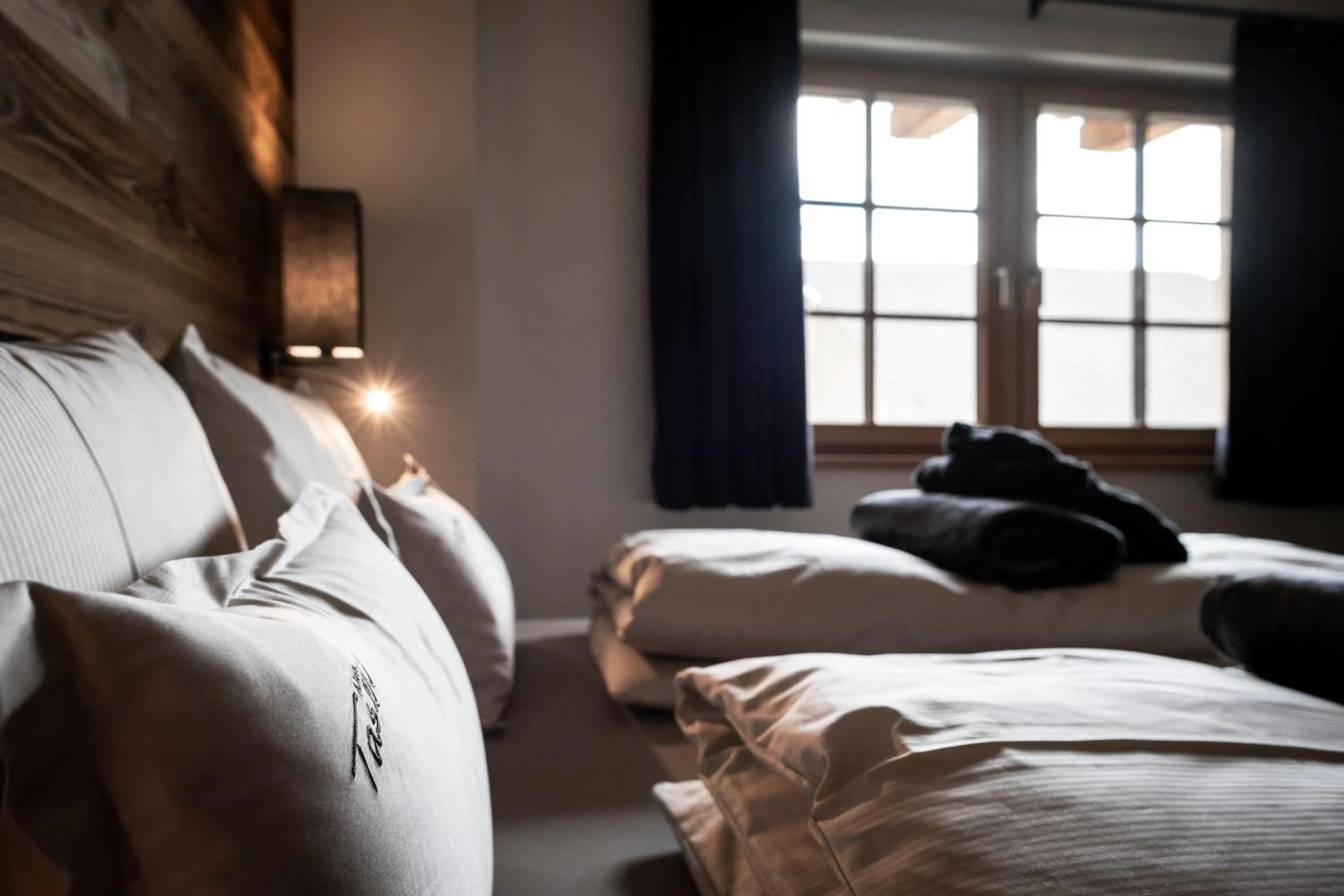 Decorative detail, Bed in Taser Alm