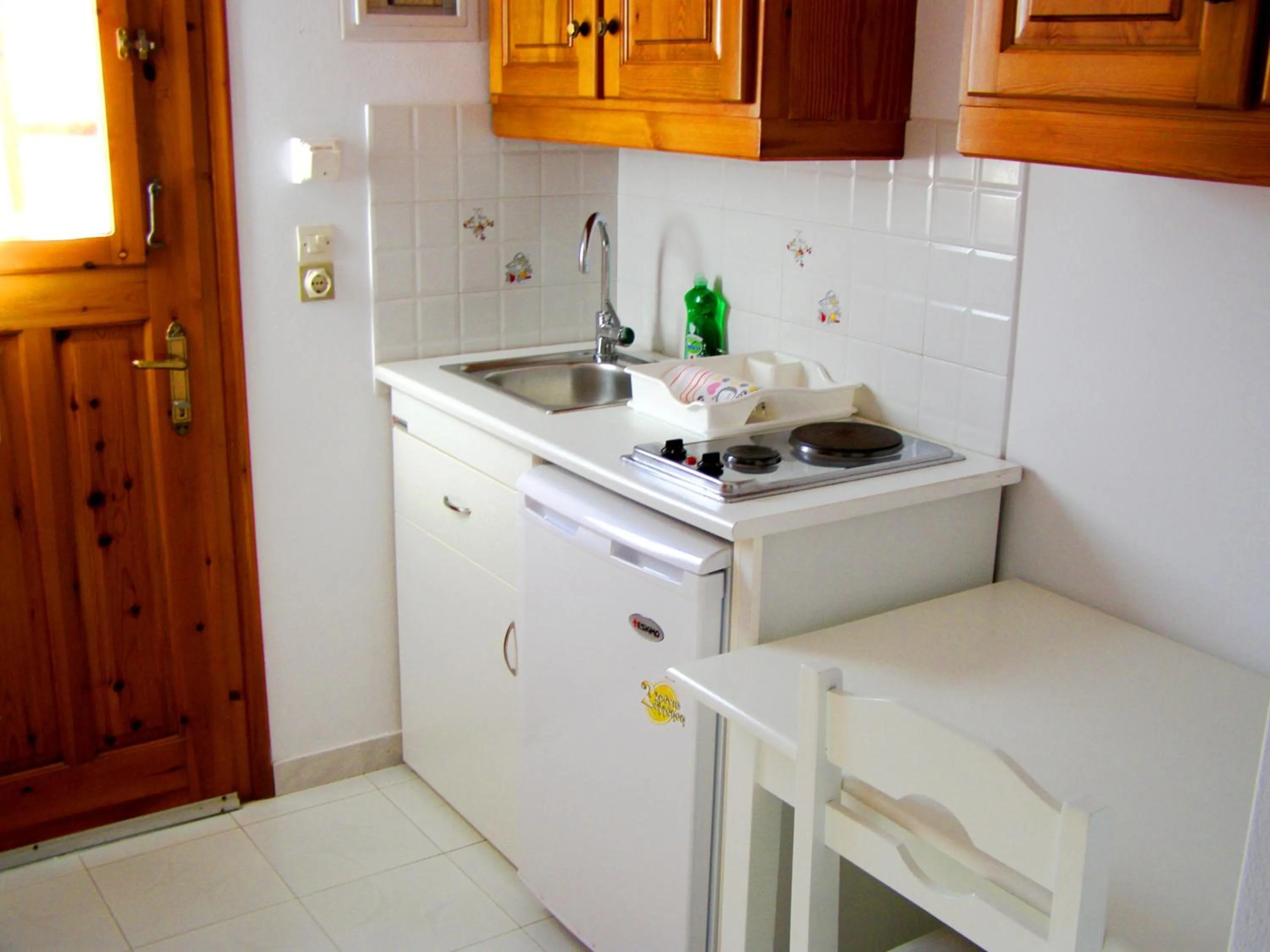 Kitchen or kitchenette in Elena Studios & Apartments