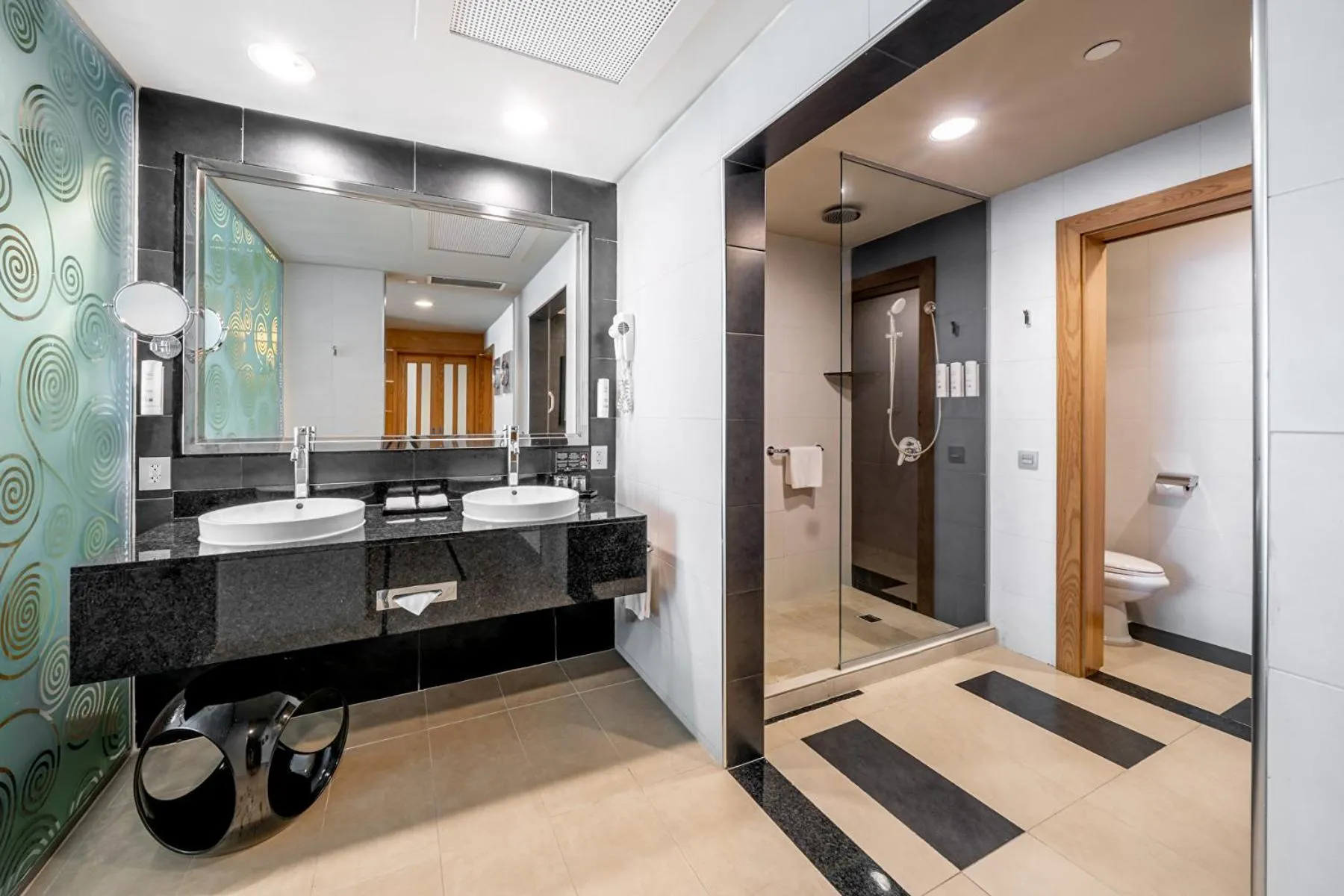 Bathroom in Riu Plaza Panamá