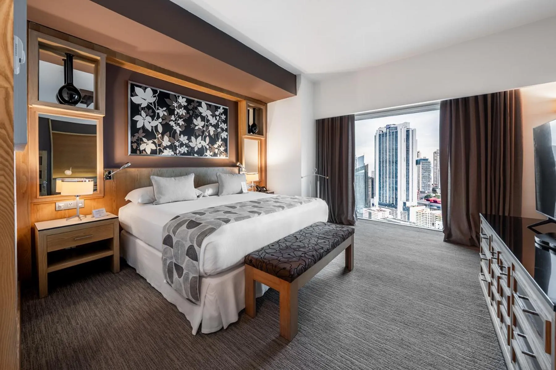 Bed in Riu Plaza Panamá