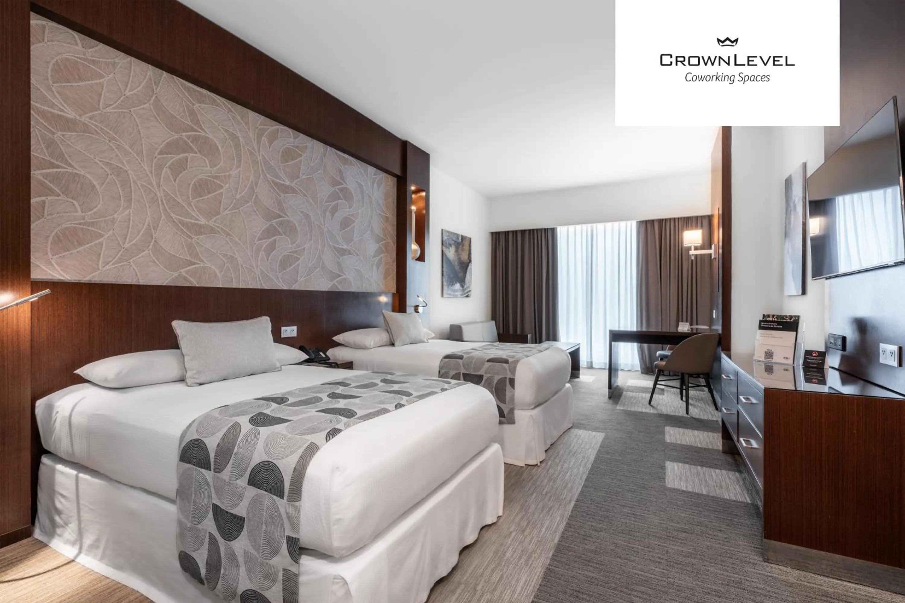 Bed in Riu Plaza Panamá