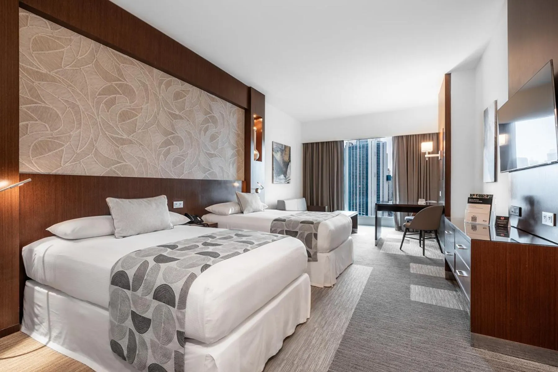 Bed in Riu Plaza Panamá