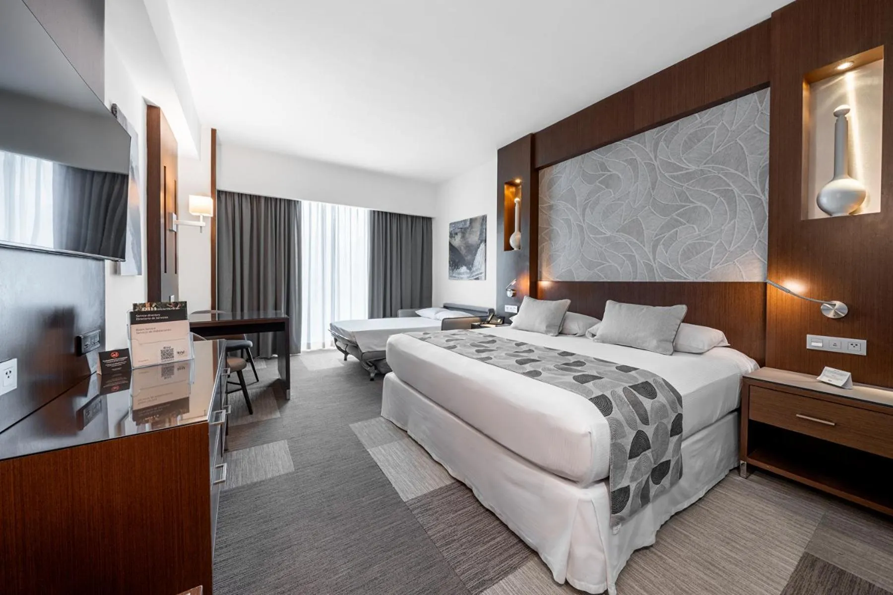 Bed in Riu Plaza Panamá