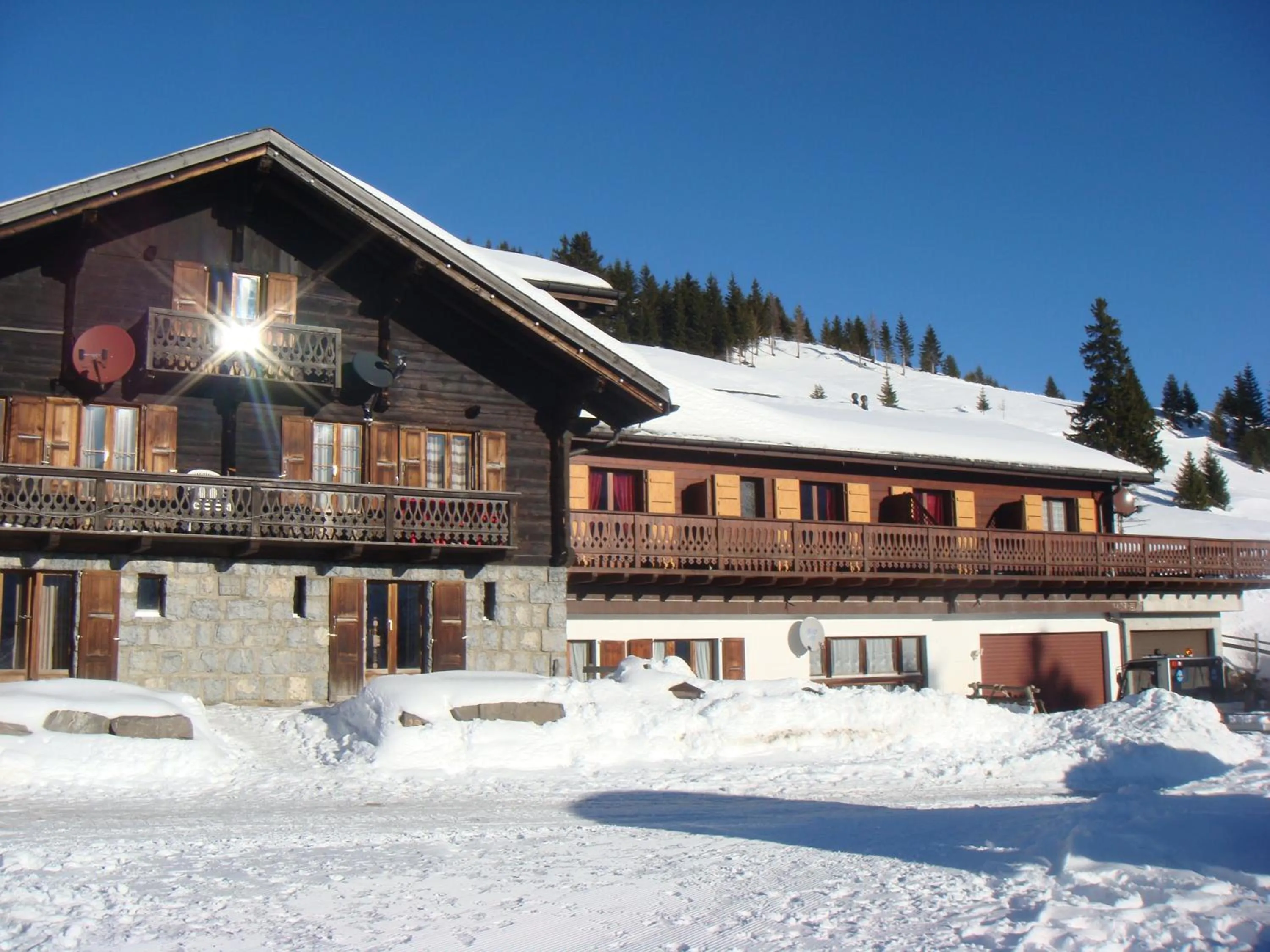Property building in Hotel-Restaurant le Relais Panoramique