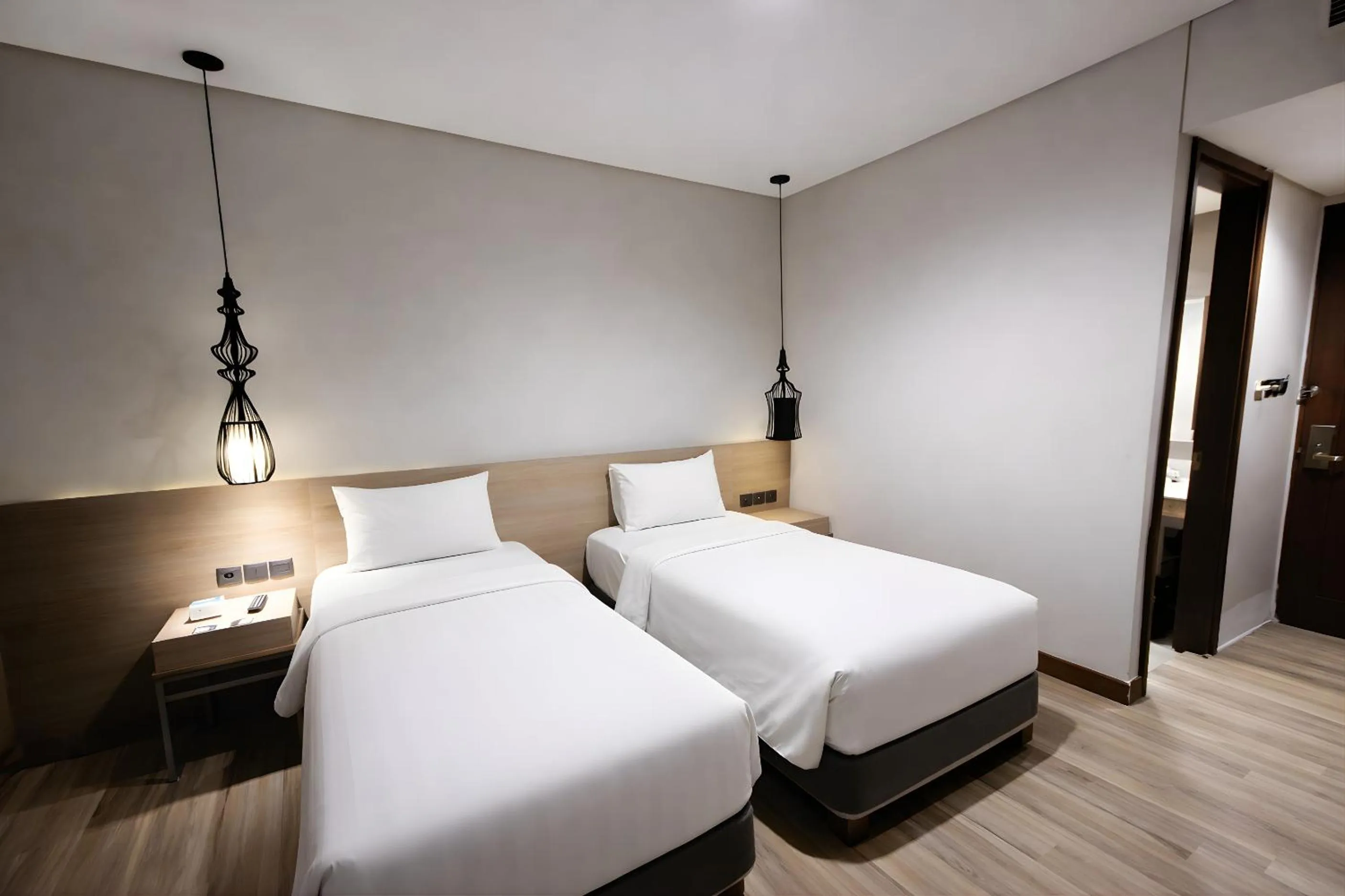 Bedroom, Bed in Rivoli Hotel Jakarta