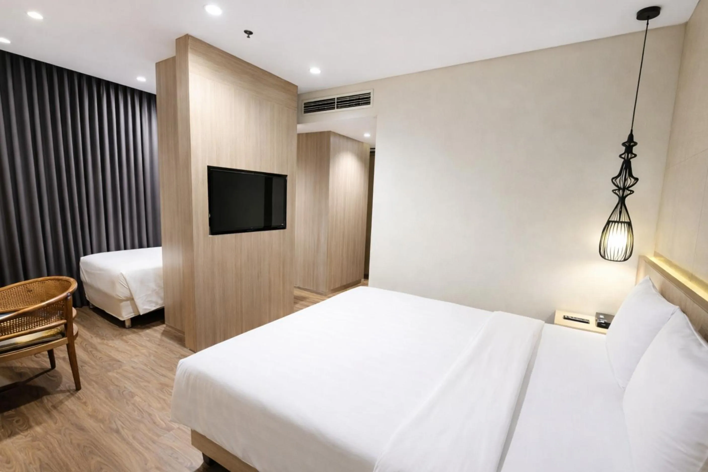 Bedroom, Bed in Rivoli Hotel Jakarta