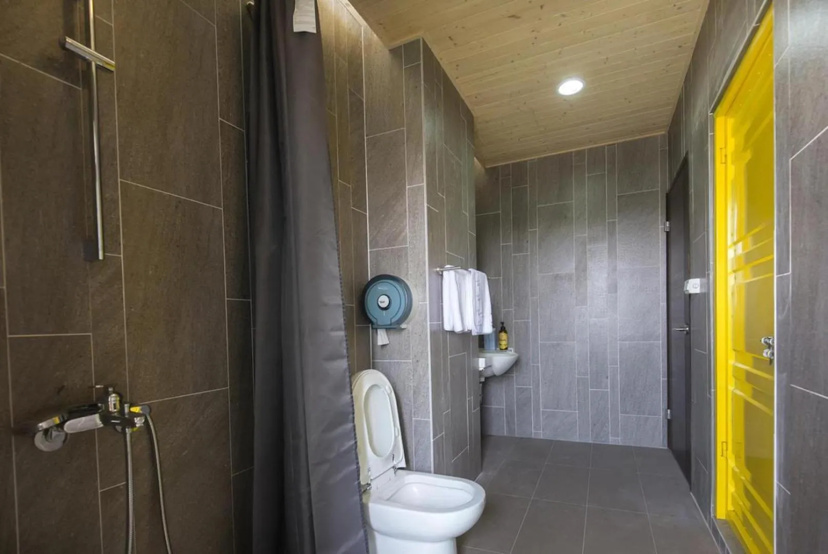 Bathroom in 東立方旅宿-East Cube B&B