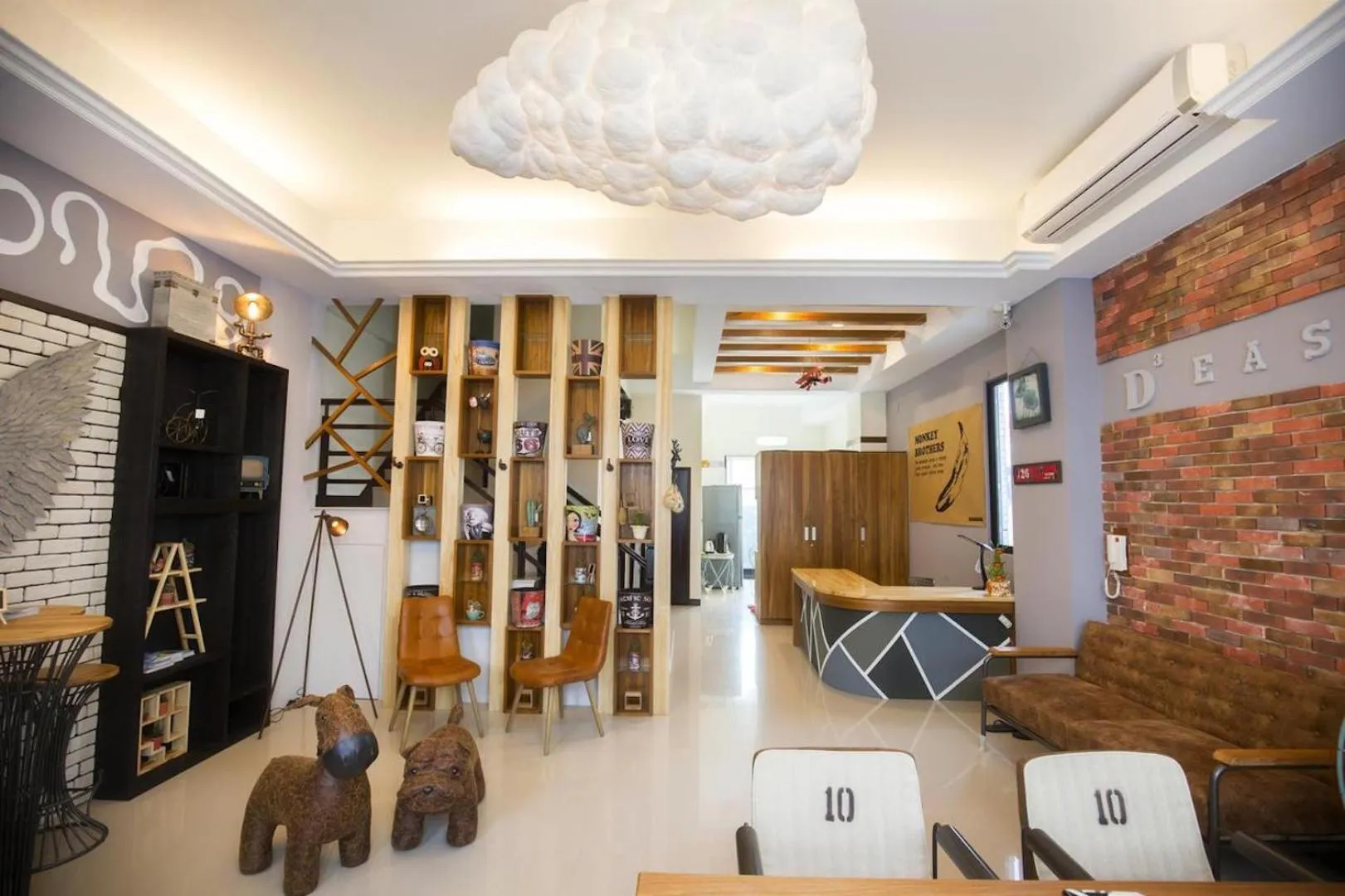 Lobby or reception in 東立方旅宿-East Cube B&B