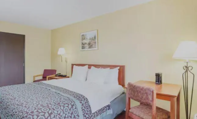 Bed in Days Inn by Wyndham Athens