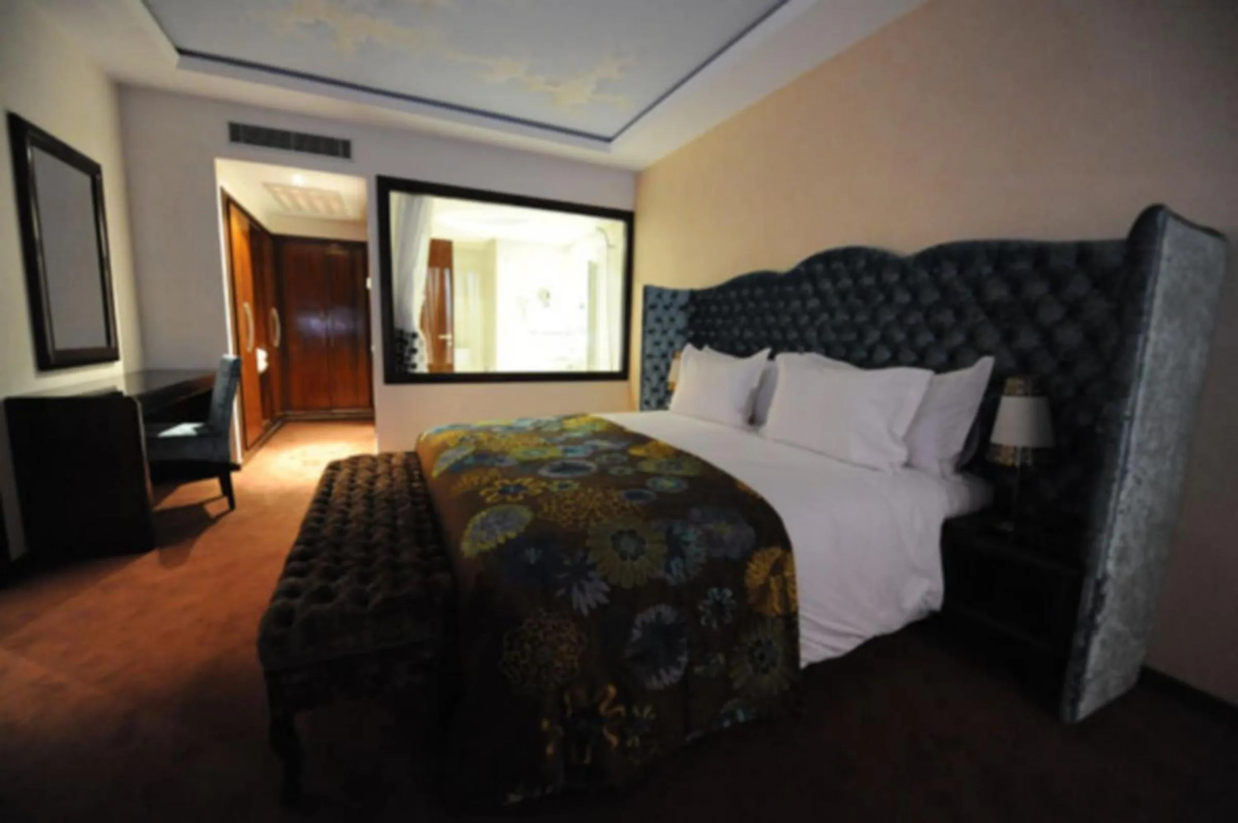 Bedroom, Bed in Rive Hotel