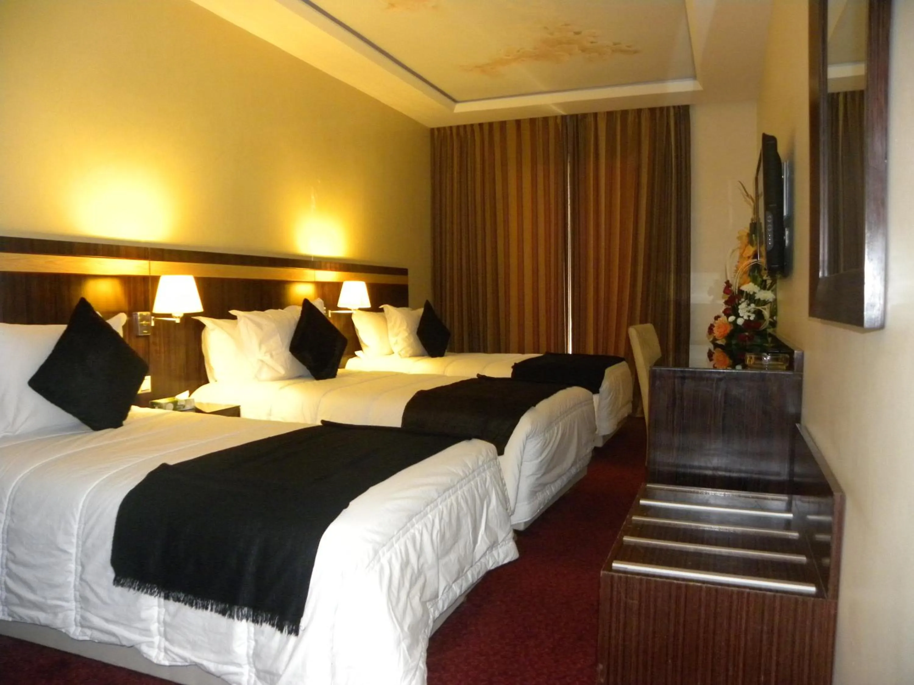 Bedroom, Bed in Rive Hotel