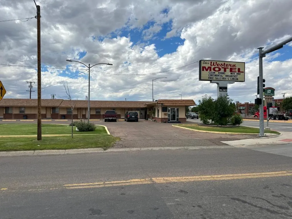Property building in Ski's Western Motel