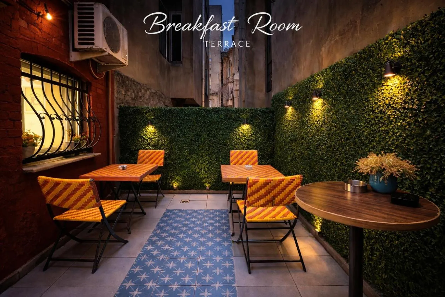 Breakfast in Istanberry - Paradise Apartments