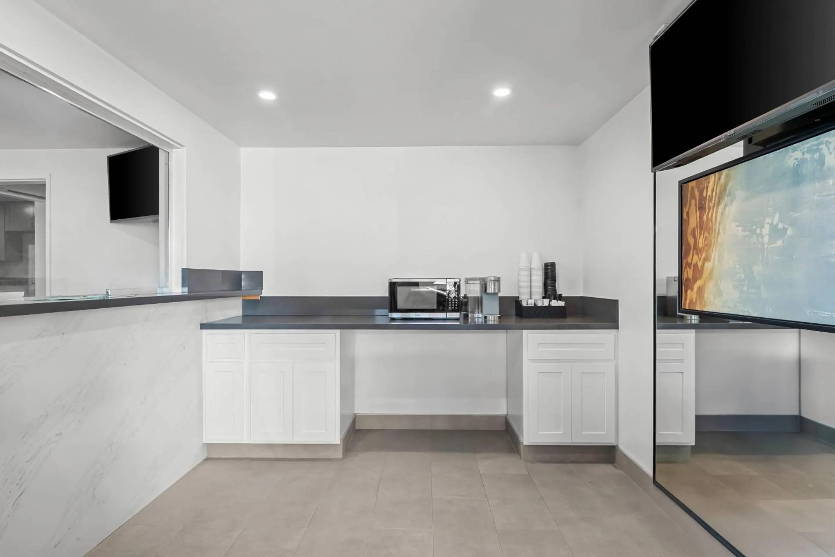 Lobby or reception in Rodeway Inn Commerce - Los Angeles