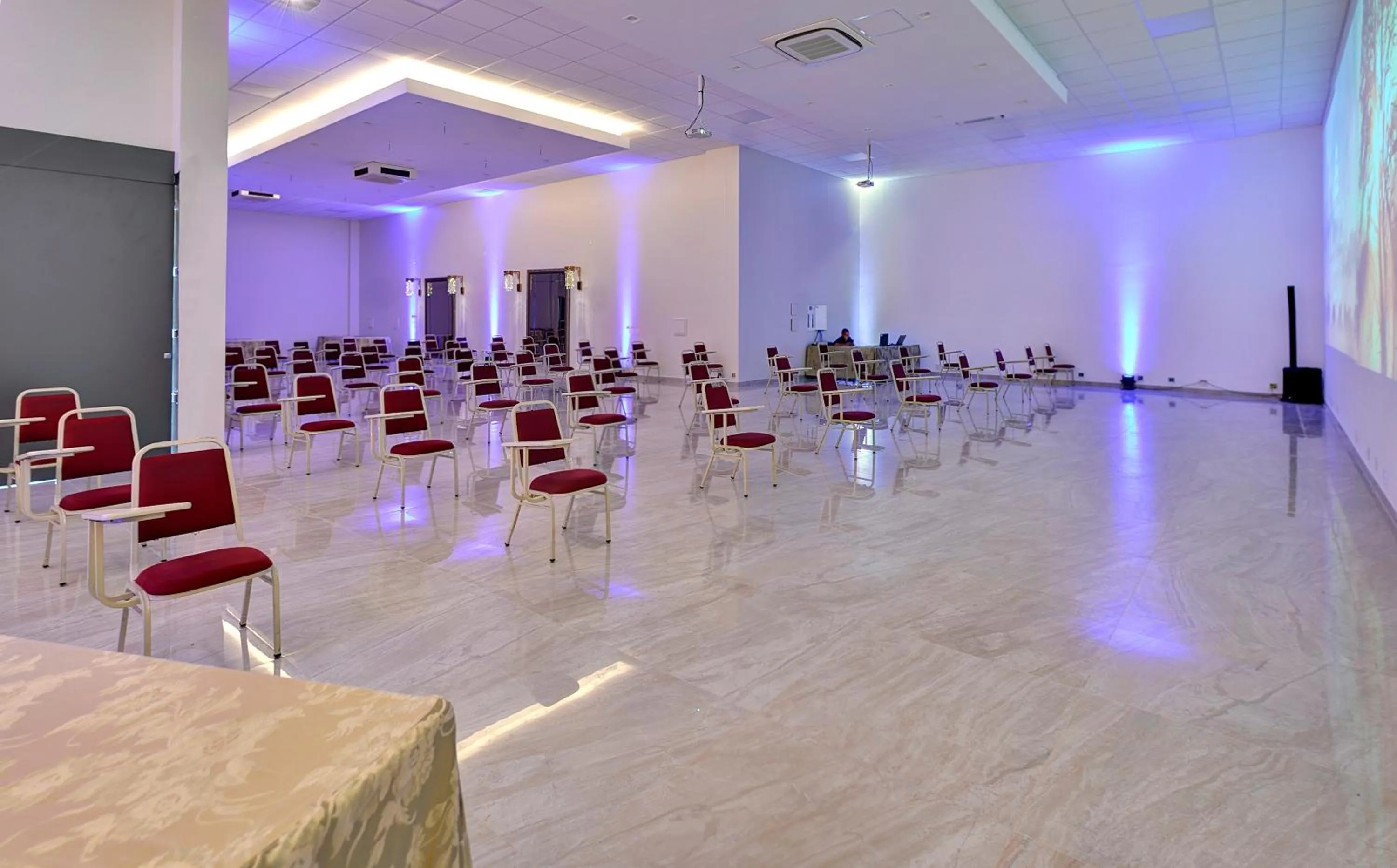 Meeting/conference room in Porto Minas Hotel e Convenções