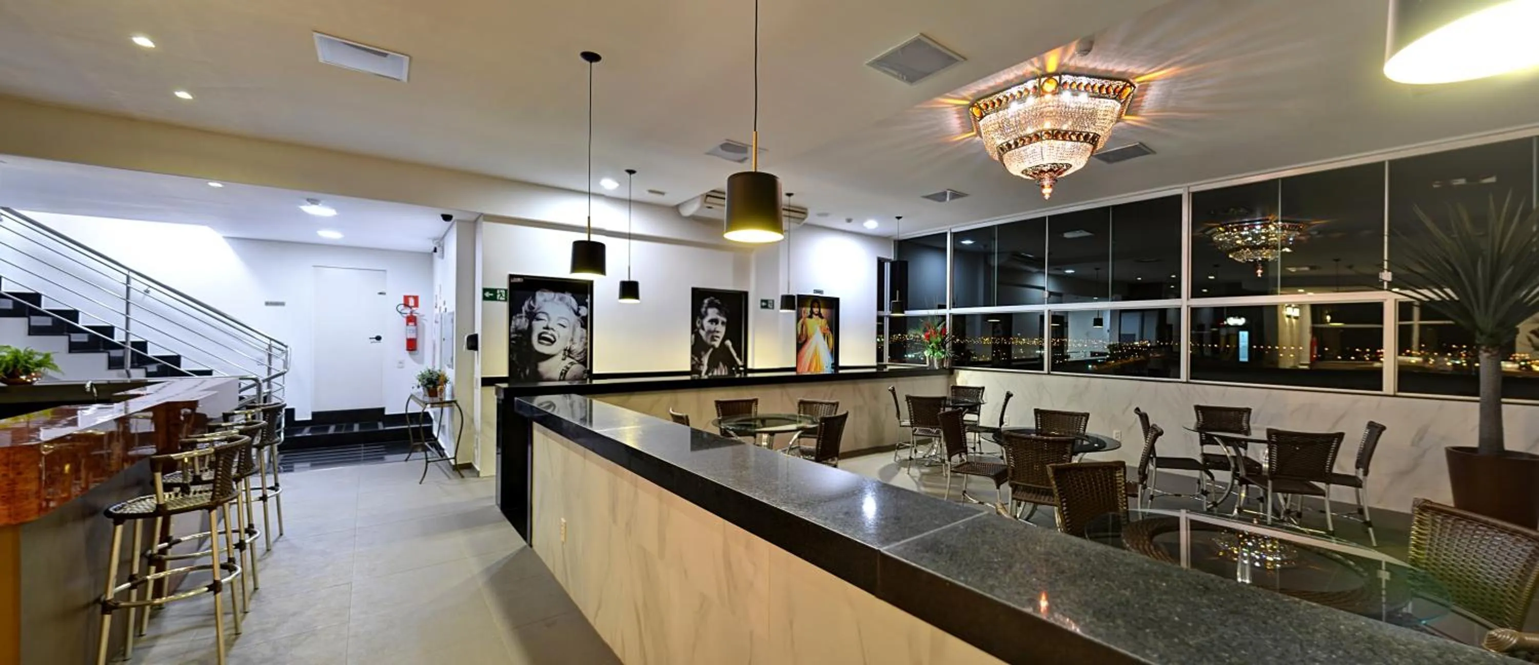 Night in Porto Minas Hotel e Convenções