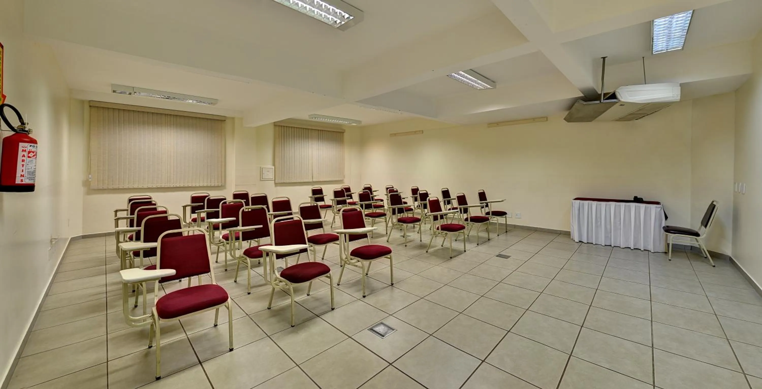 Business facilities in Porto Minas Hotel e Convenções