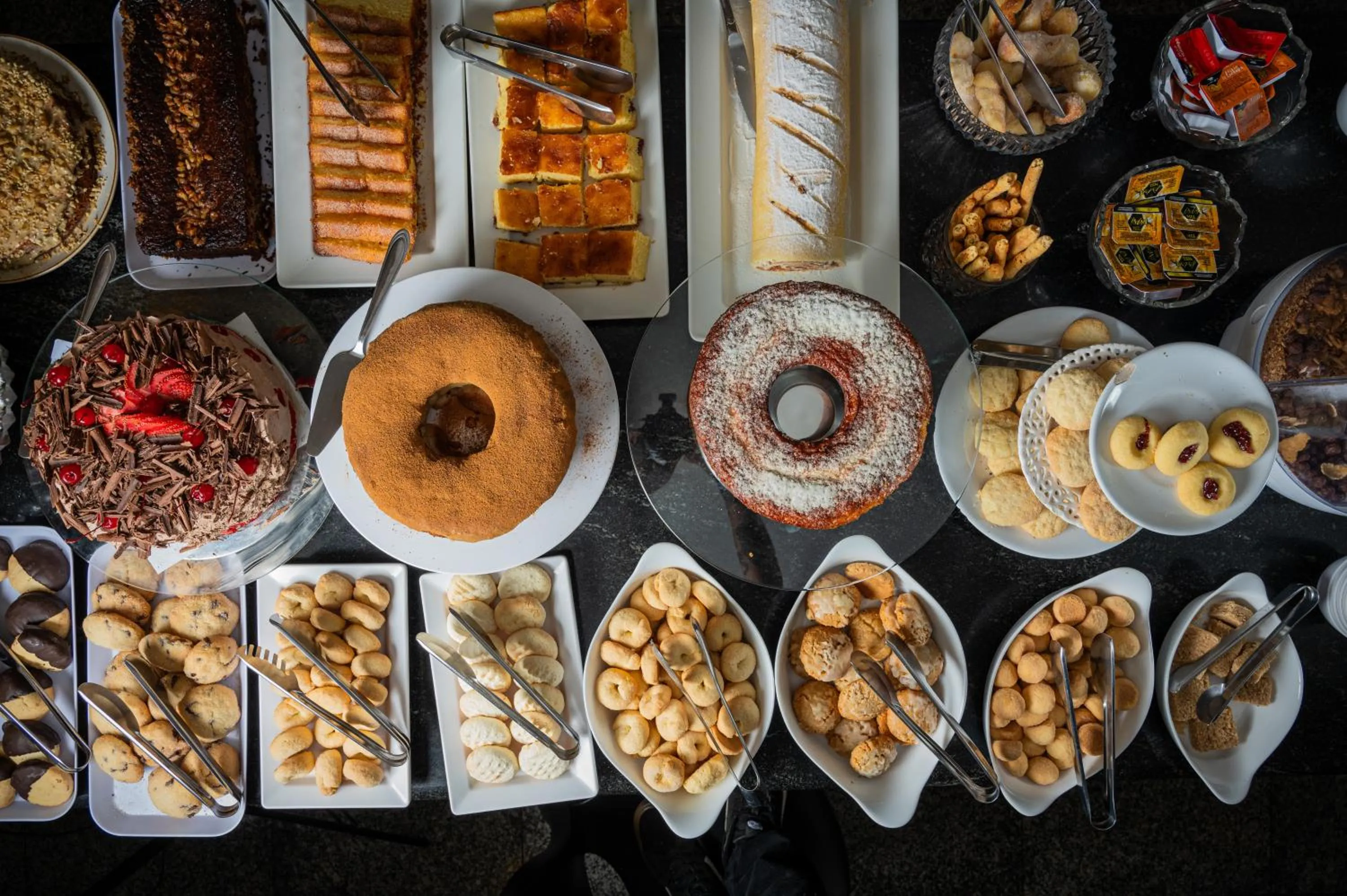 Breakfast in Porto Minas Hotel e Convenções