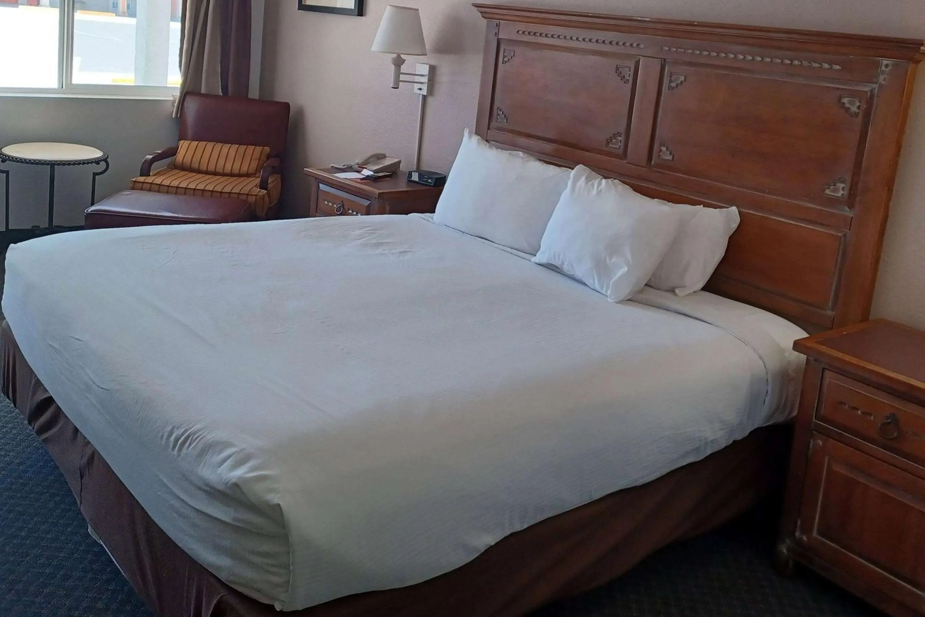 Photo of the whole room, Bed in Howard Johnson by Wyndham Springerville