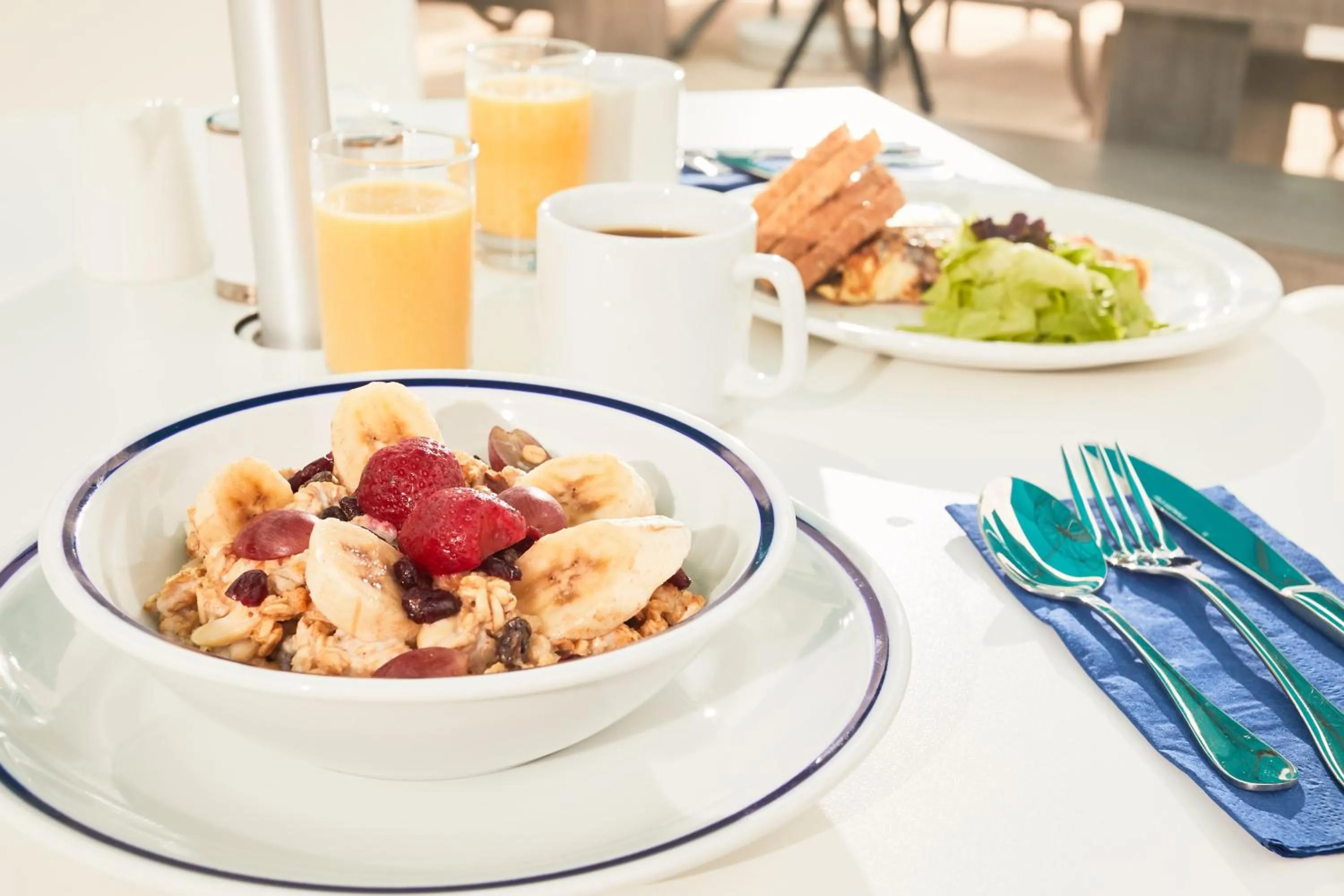 Restaurant/places to eat in Beach View Hotel