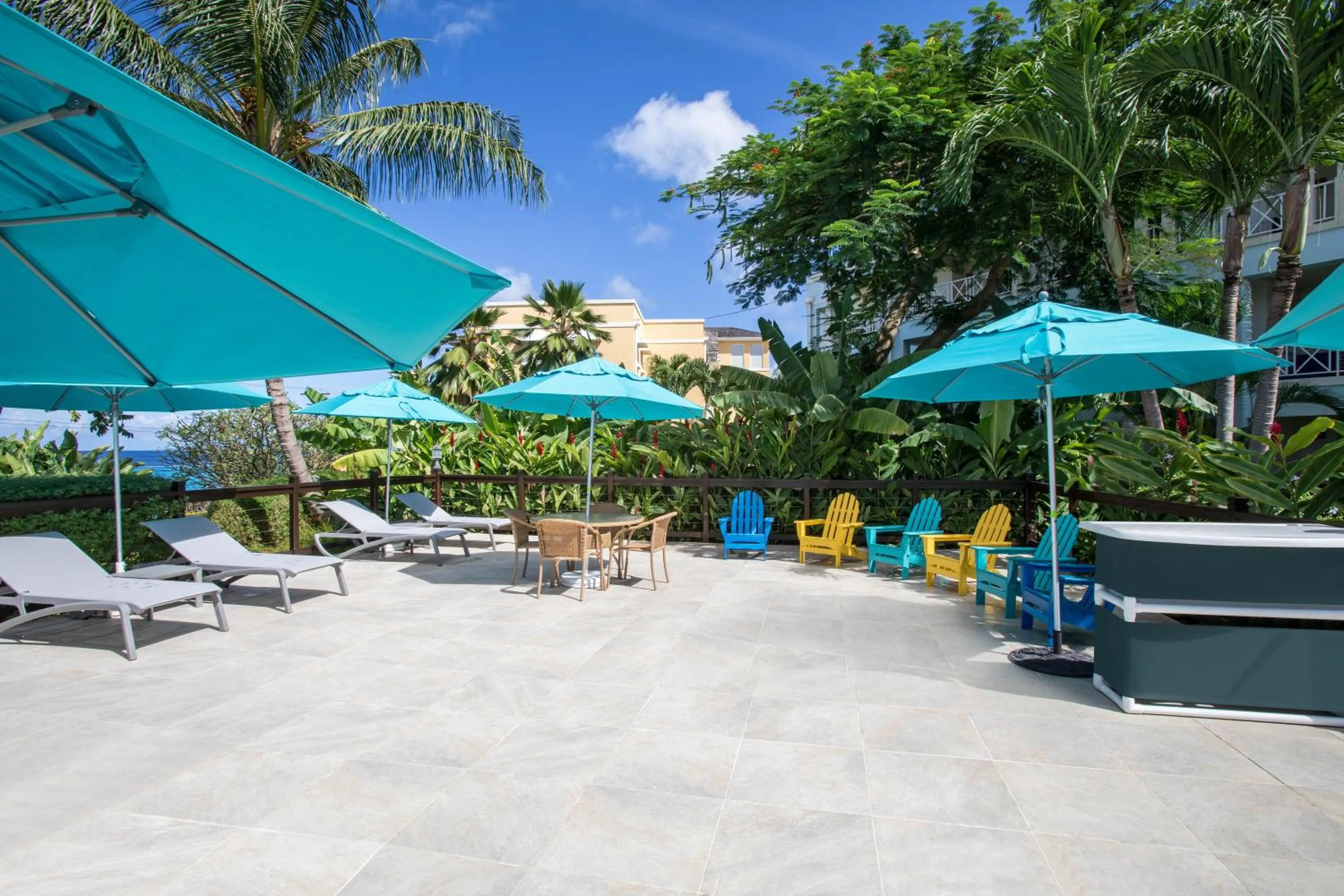 Swimming pool in Beach View Hotel