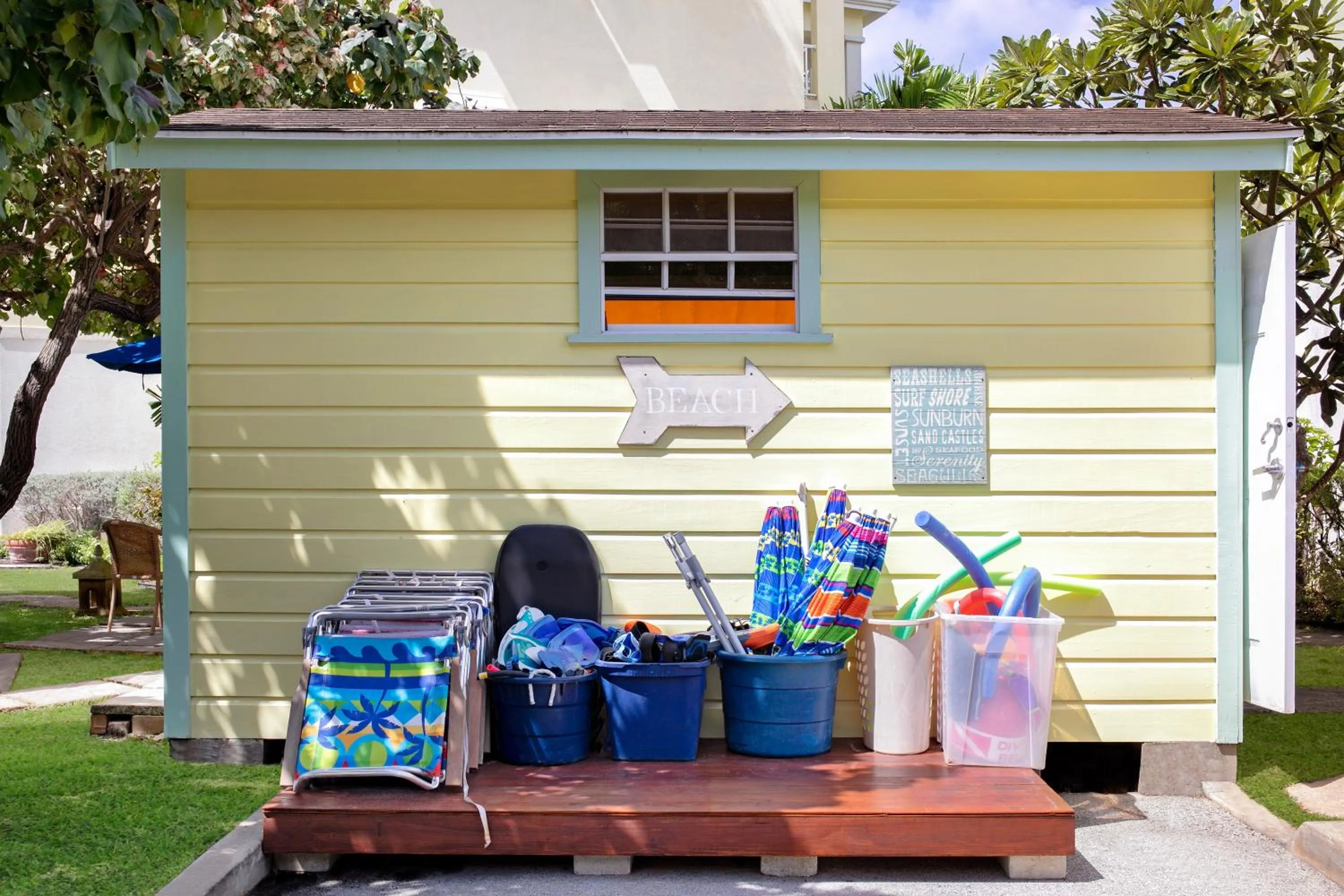 On-site shops in Beach View Hotel