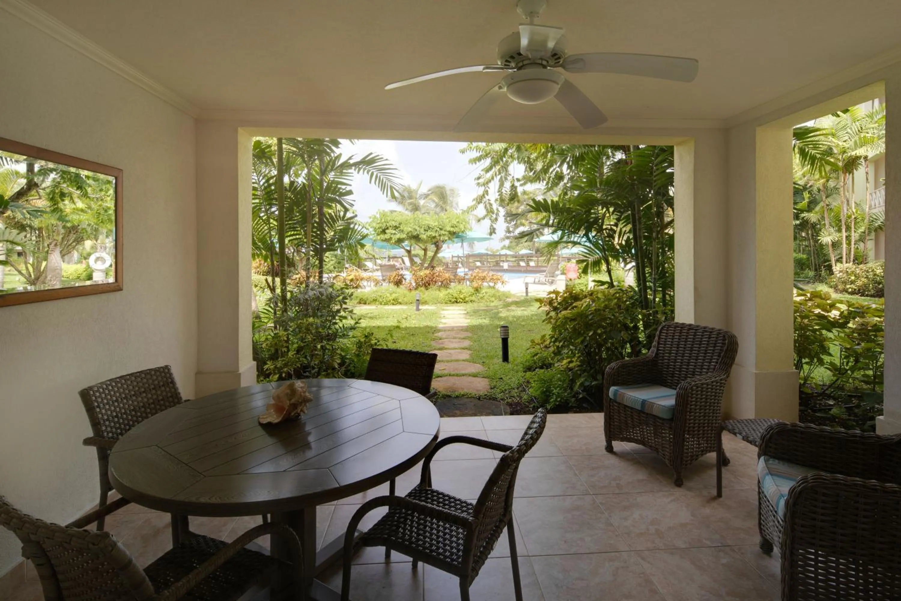 Balcony/Terrace in Beach View Hotel