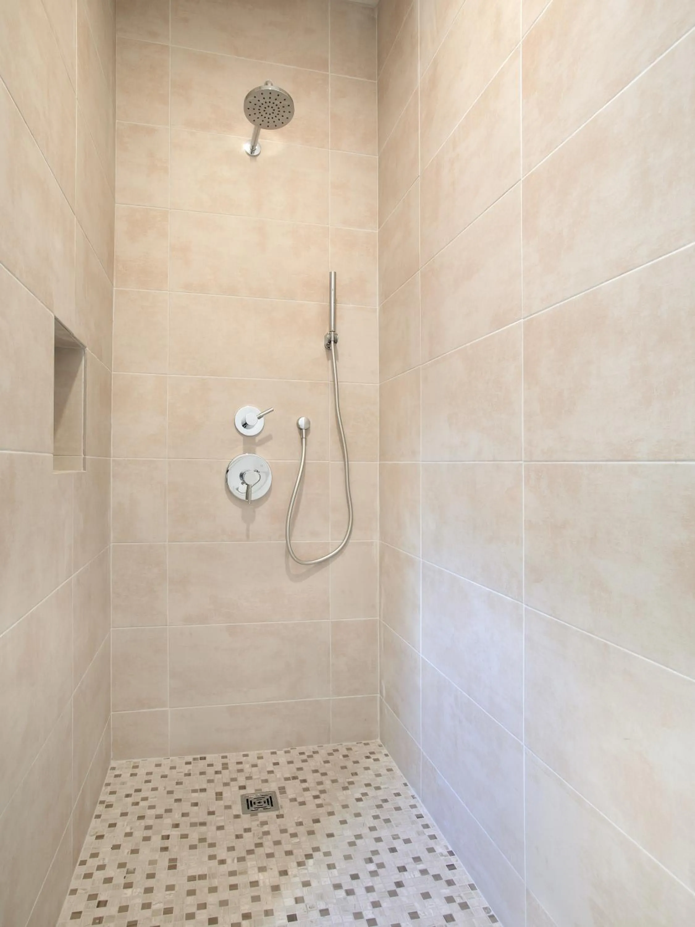 Bathroom in Beach View Hotel