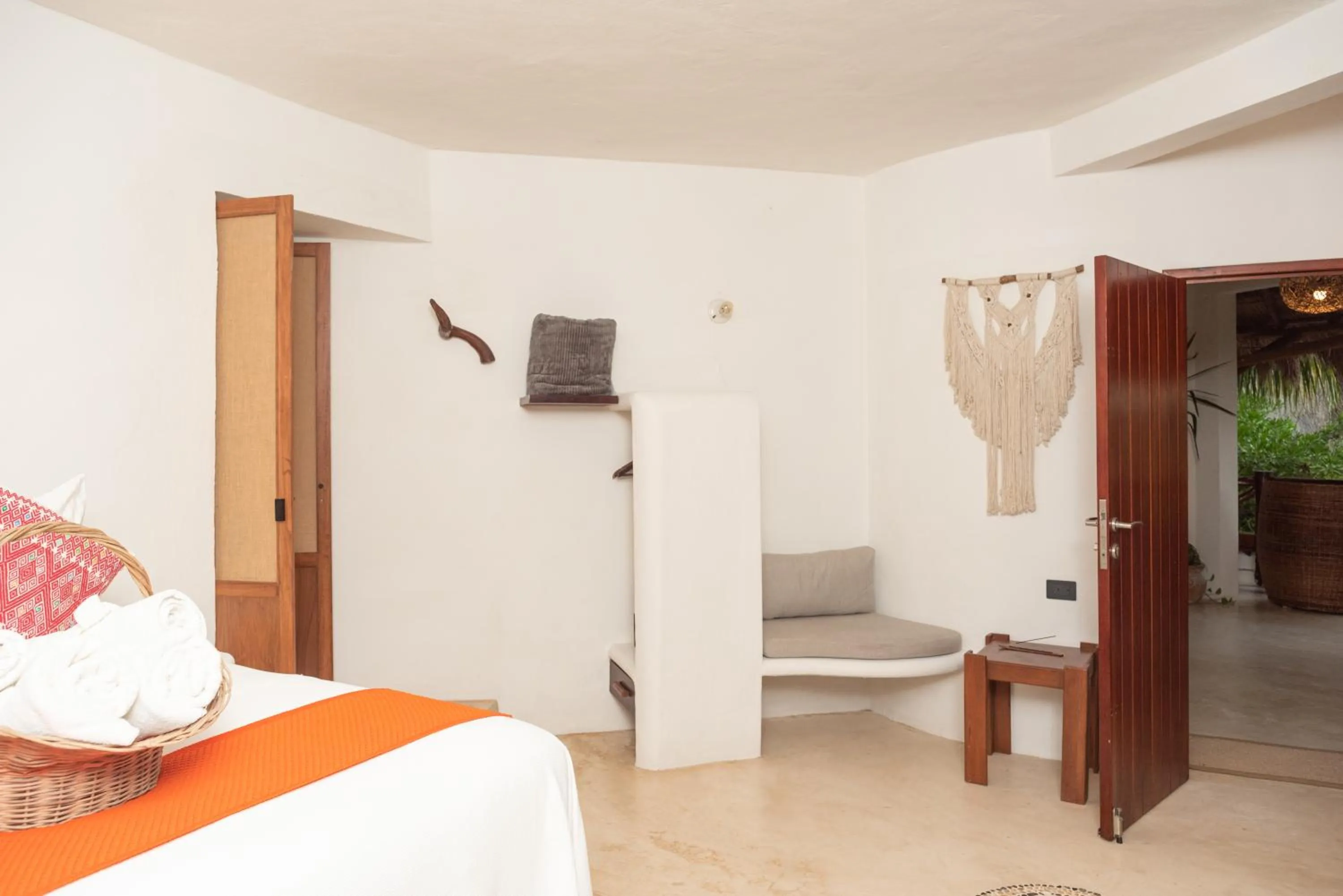 Photo of the whole room, Bed in Casa Takywara