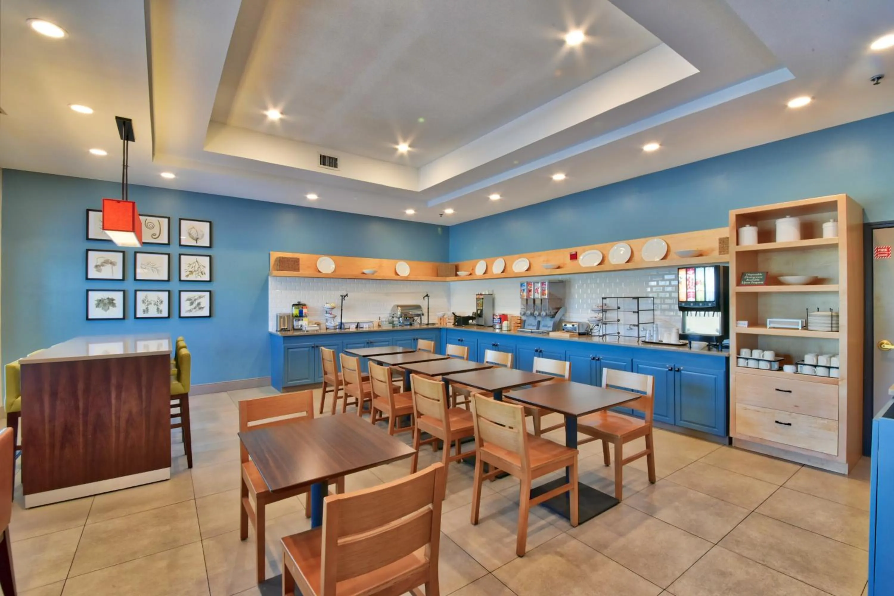 Dining area in Country Inn & Suites by Radisson, Ocala Southwest