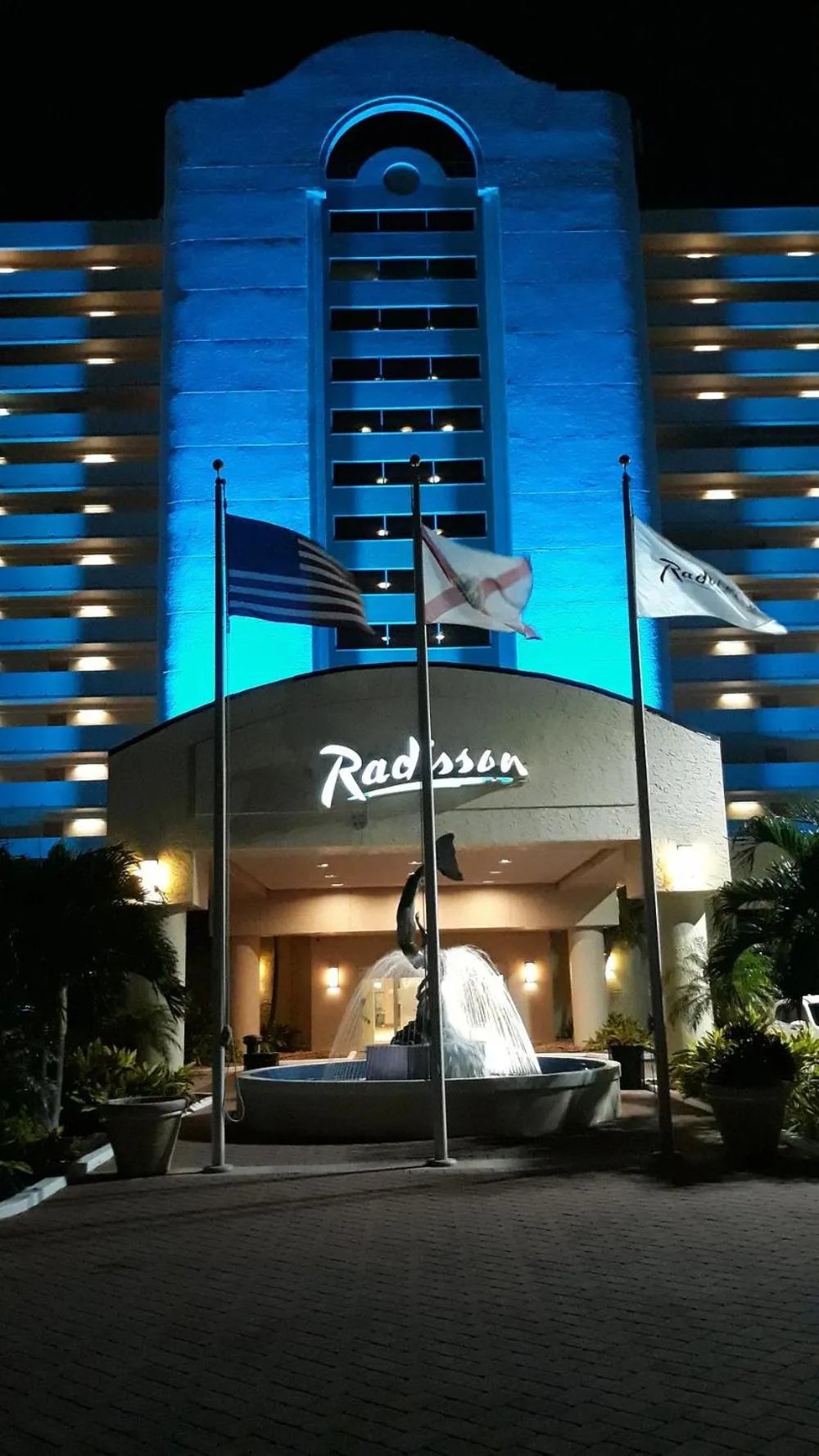 Property building in Radisson Suite Hotel Oceanfront