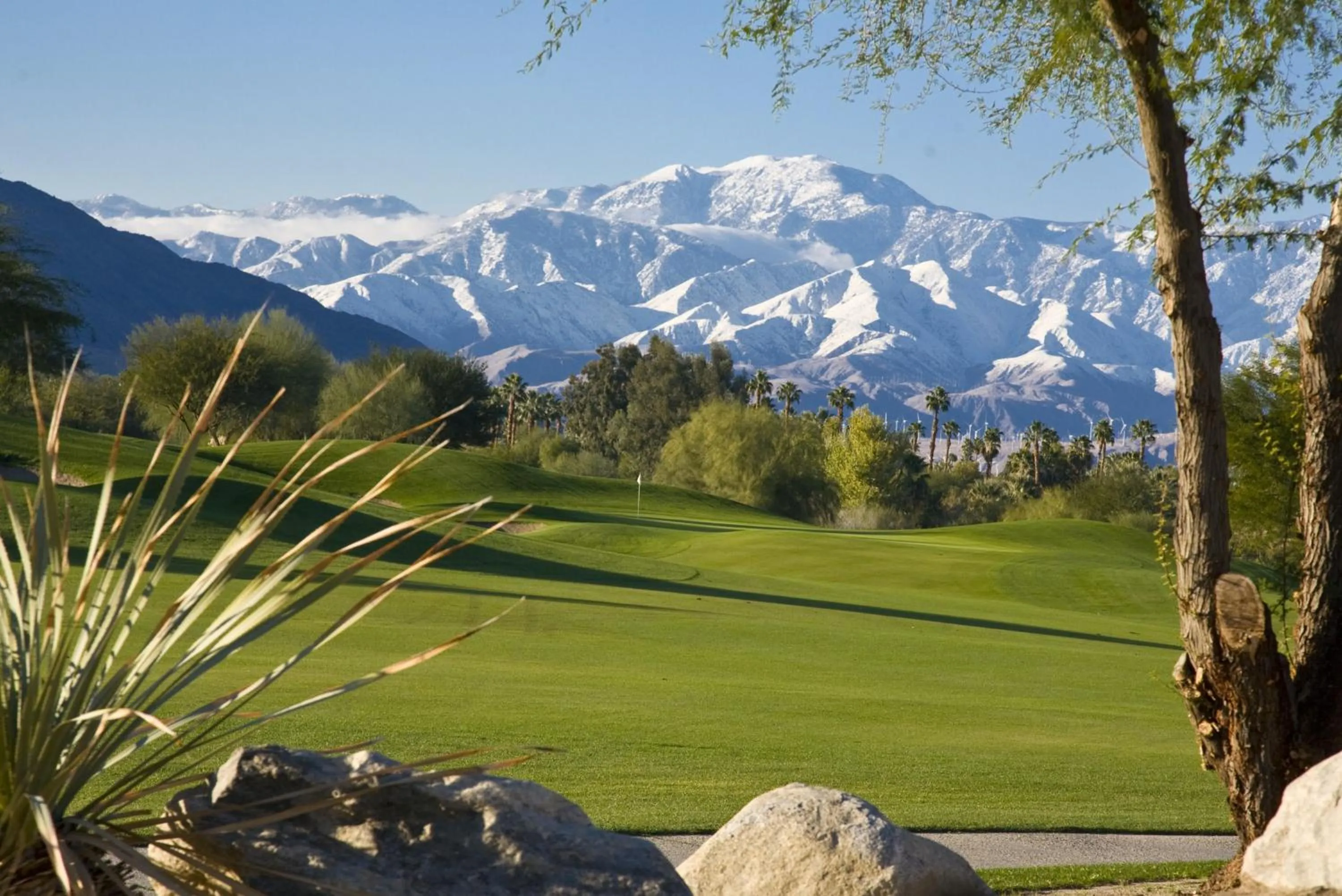 Natural landscape in Sundance Villas by Private Villa Management