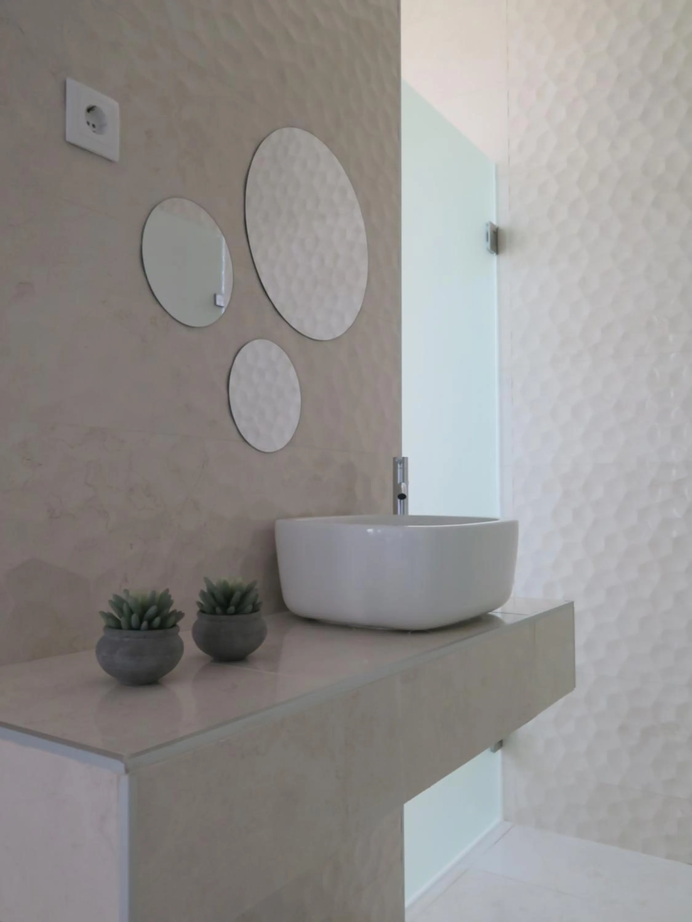 Penedo da Saudade Suites & Hostel