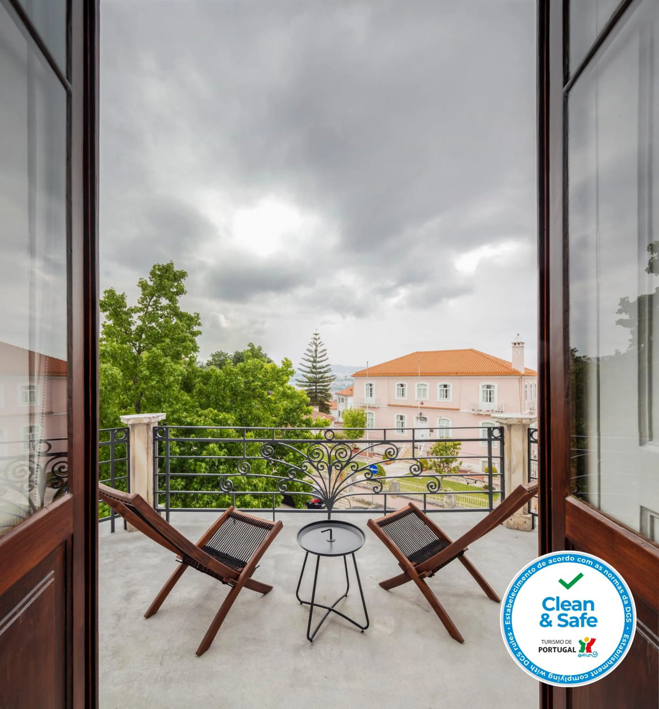 Mountain view in Penedo da Saudade Suites & Hostel