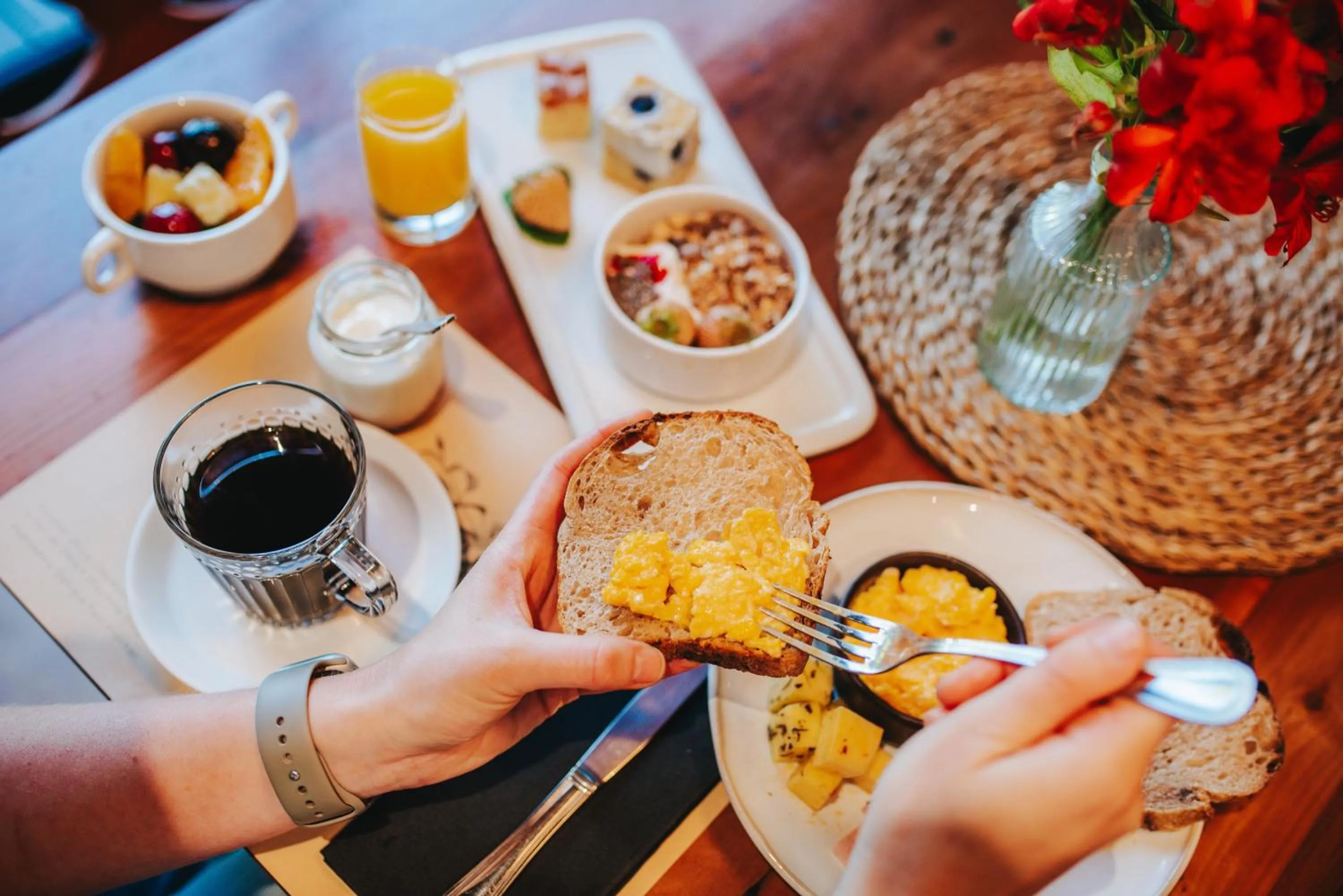 Buffet breakfast in Hotel Puerta del Sur