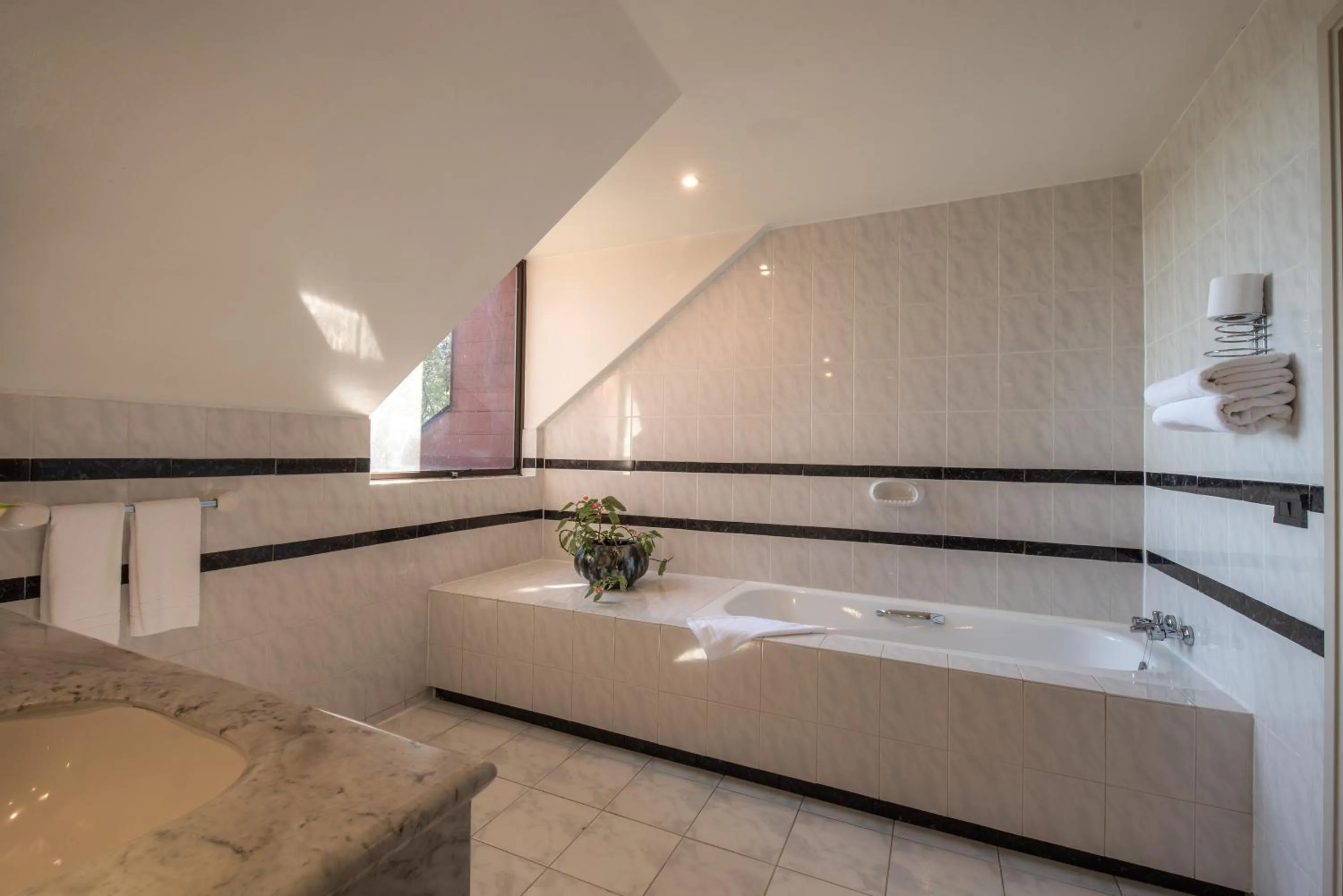 Bathroom in Hotel Puerta del Sur