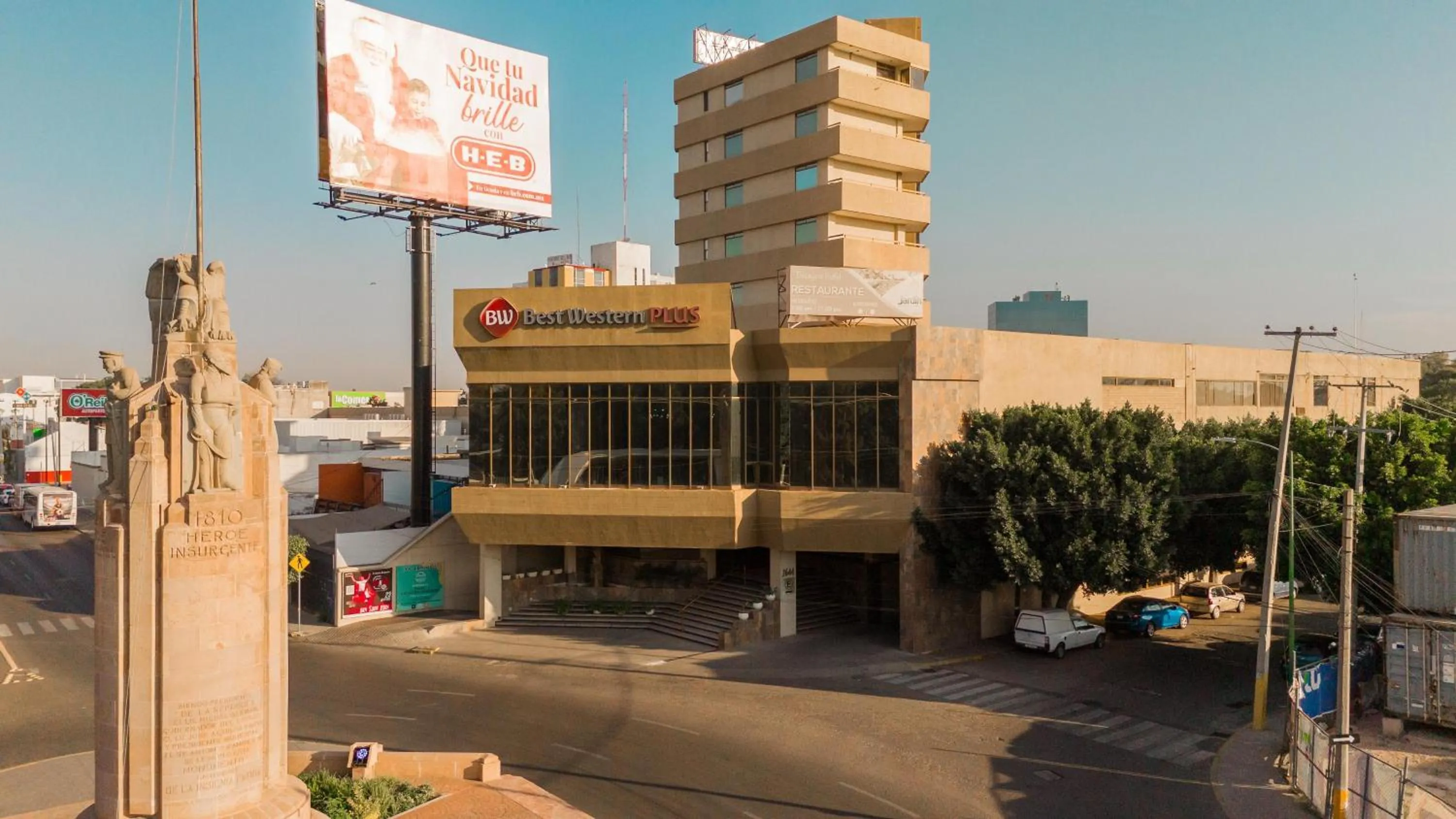 Property building in Best Western PLUS Plaza Florida & Tower