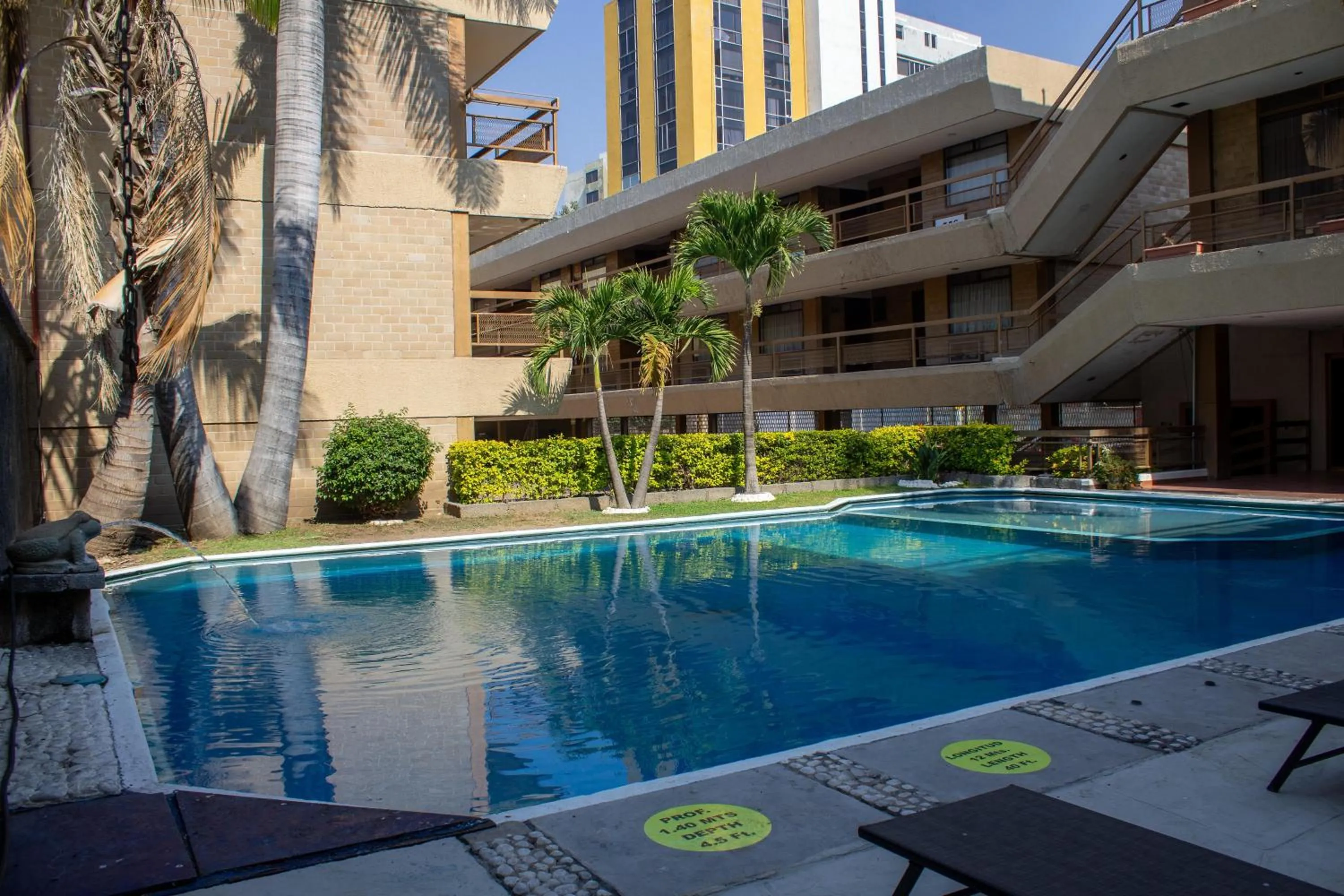 Pool view in Best Western PLUS Plaza Florida & Tower