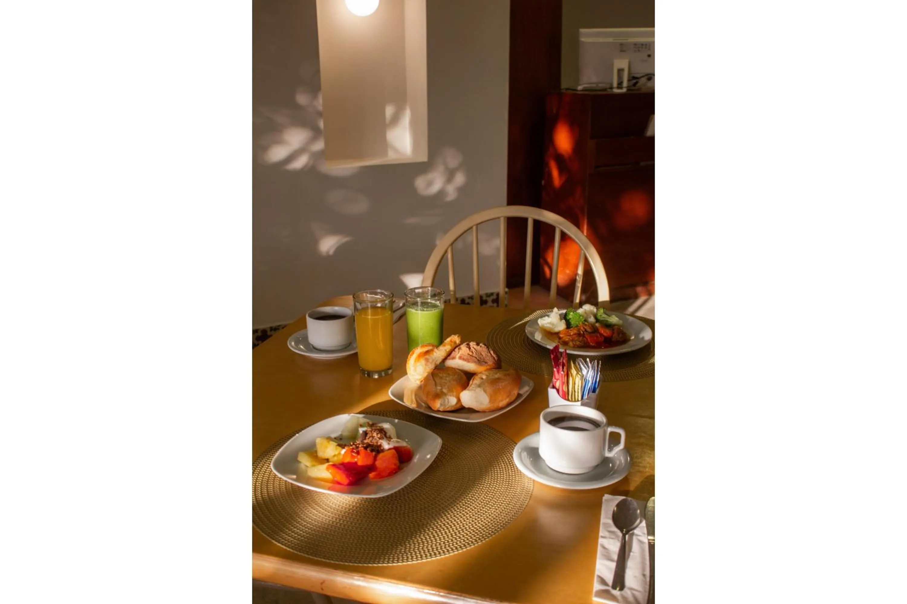 Food and drinks in Best Western PLUS Plaza Florida & Tower