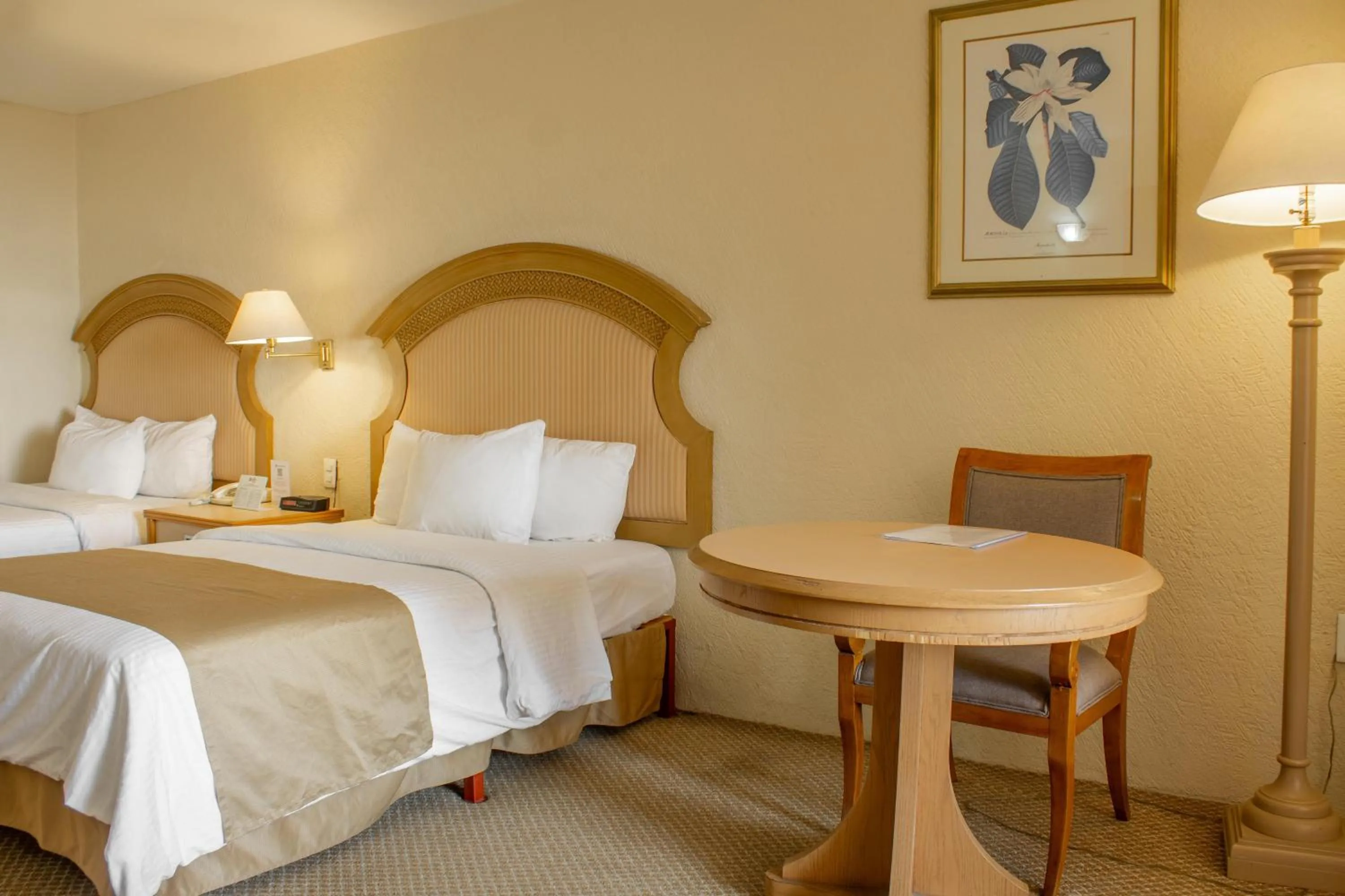 Bedroom, Bed in Best Western PLUS Plaza Florida & Tower