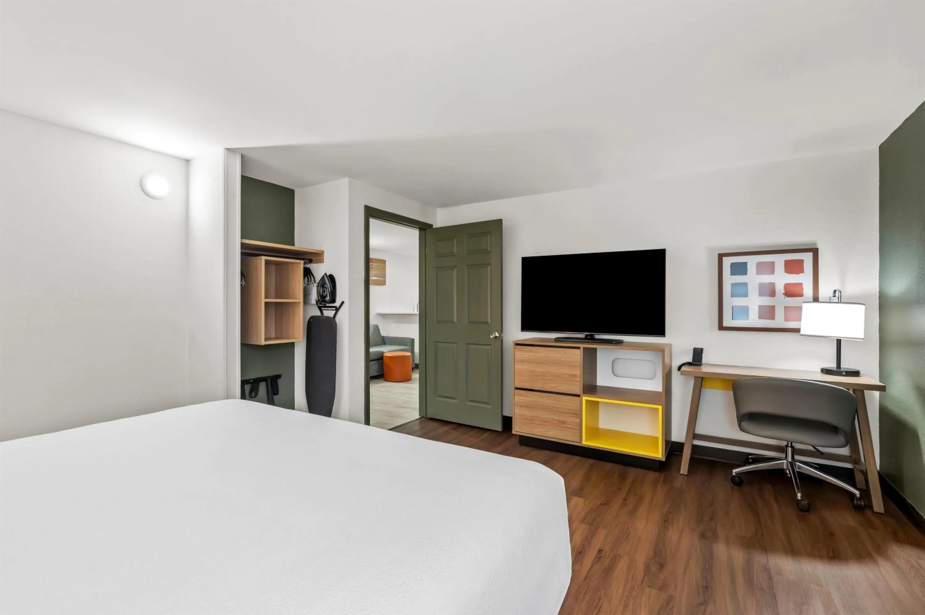 Bedroom, Bed in Spark by Hilton Portland Airport Maine Mall