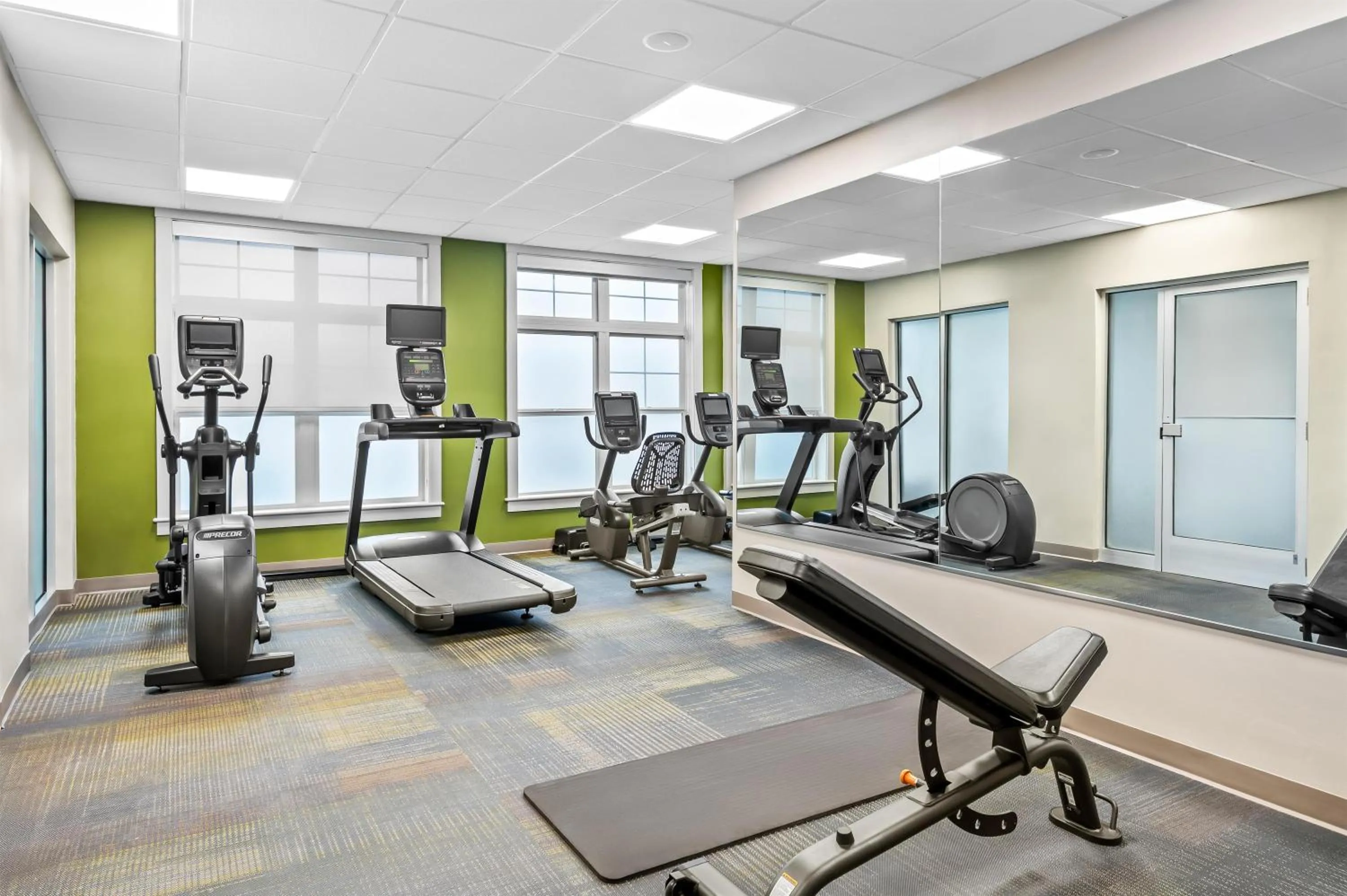 Fitness centre/facilities in Spark by Hilton Portland Airport Maine Mall