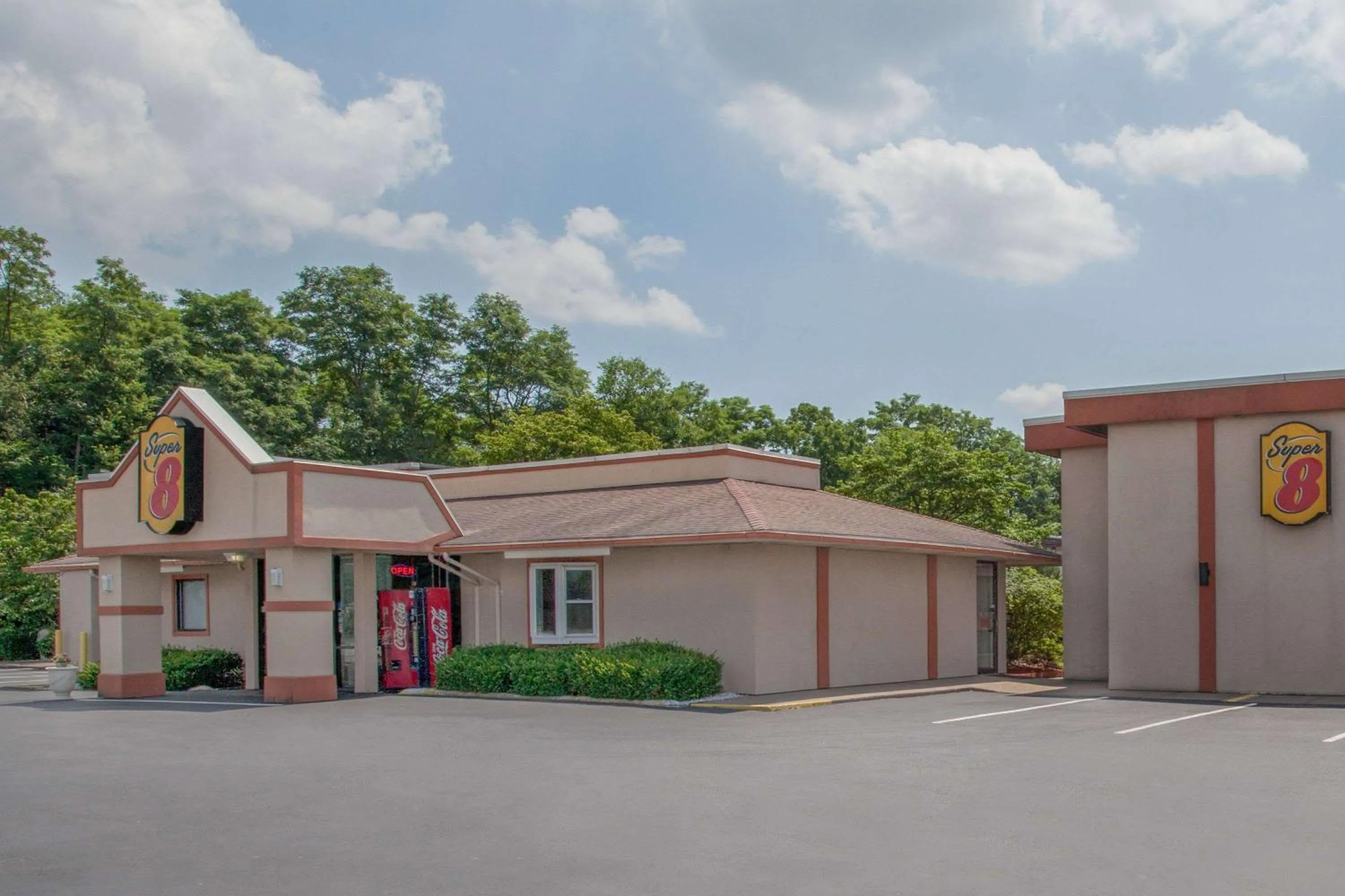 Property building in Super 8 by Wyndham Carlisle North