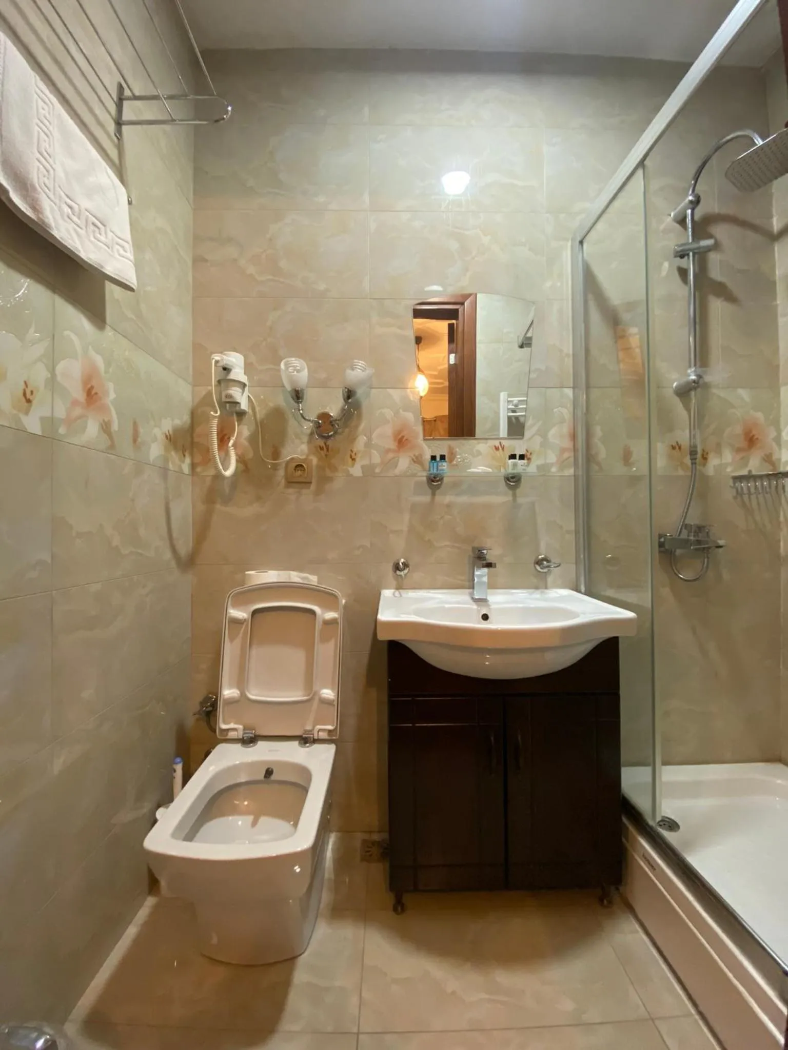 Shower, Bathroom in Nuray Hotel
