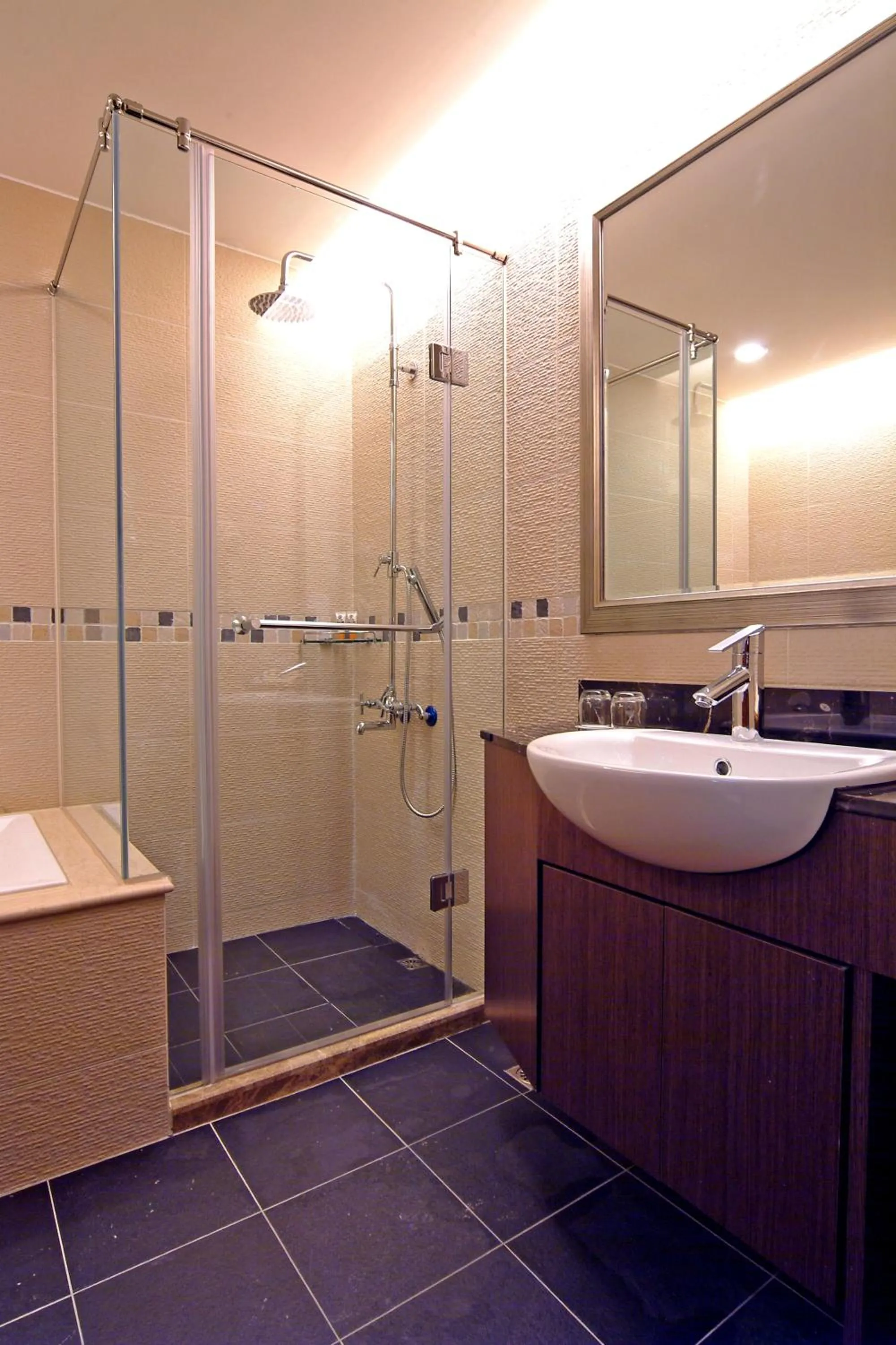 Bathroom in Jingan Classic Inn