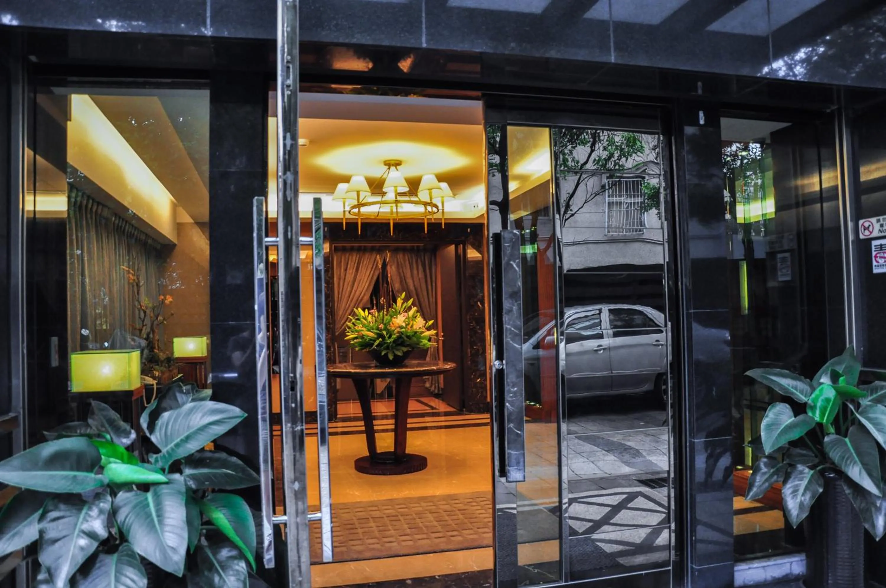 Off site in Jingan Classic Inn