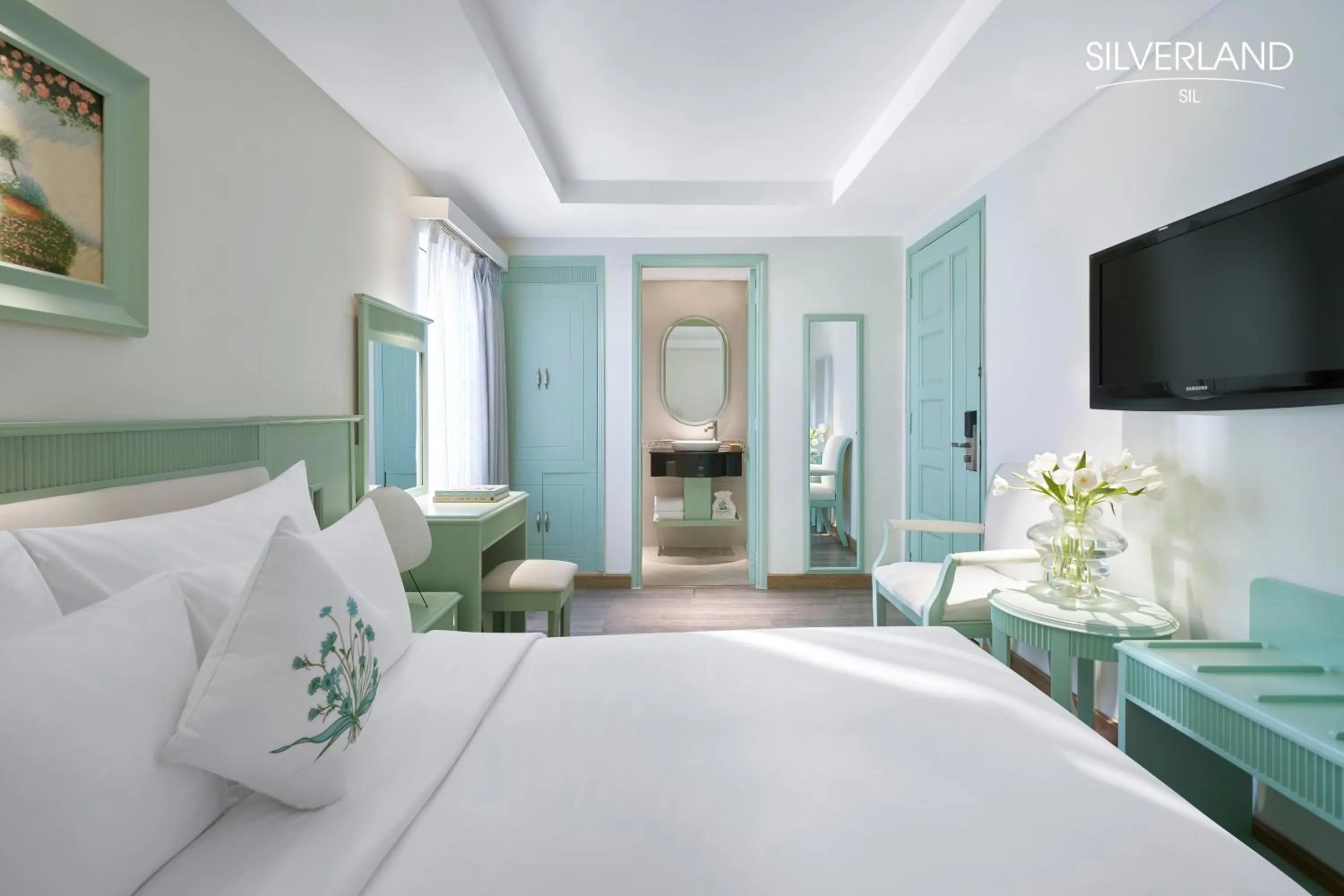 Photo of the whole room, Bed in Silverland Sil Hotel