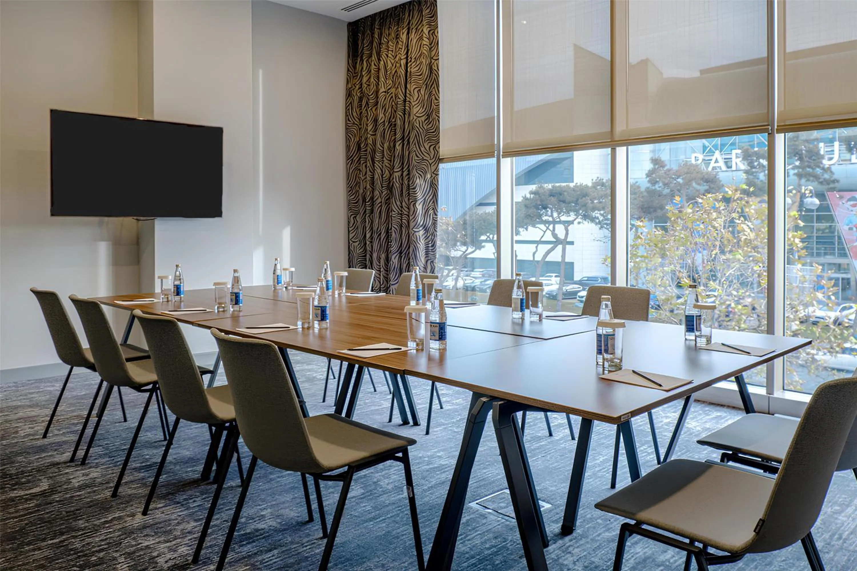 Meeting/conference room in Radisson Hotel Baku
