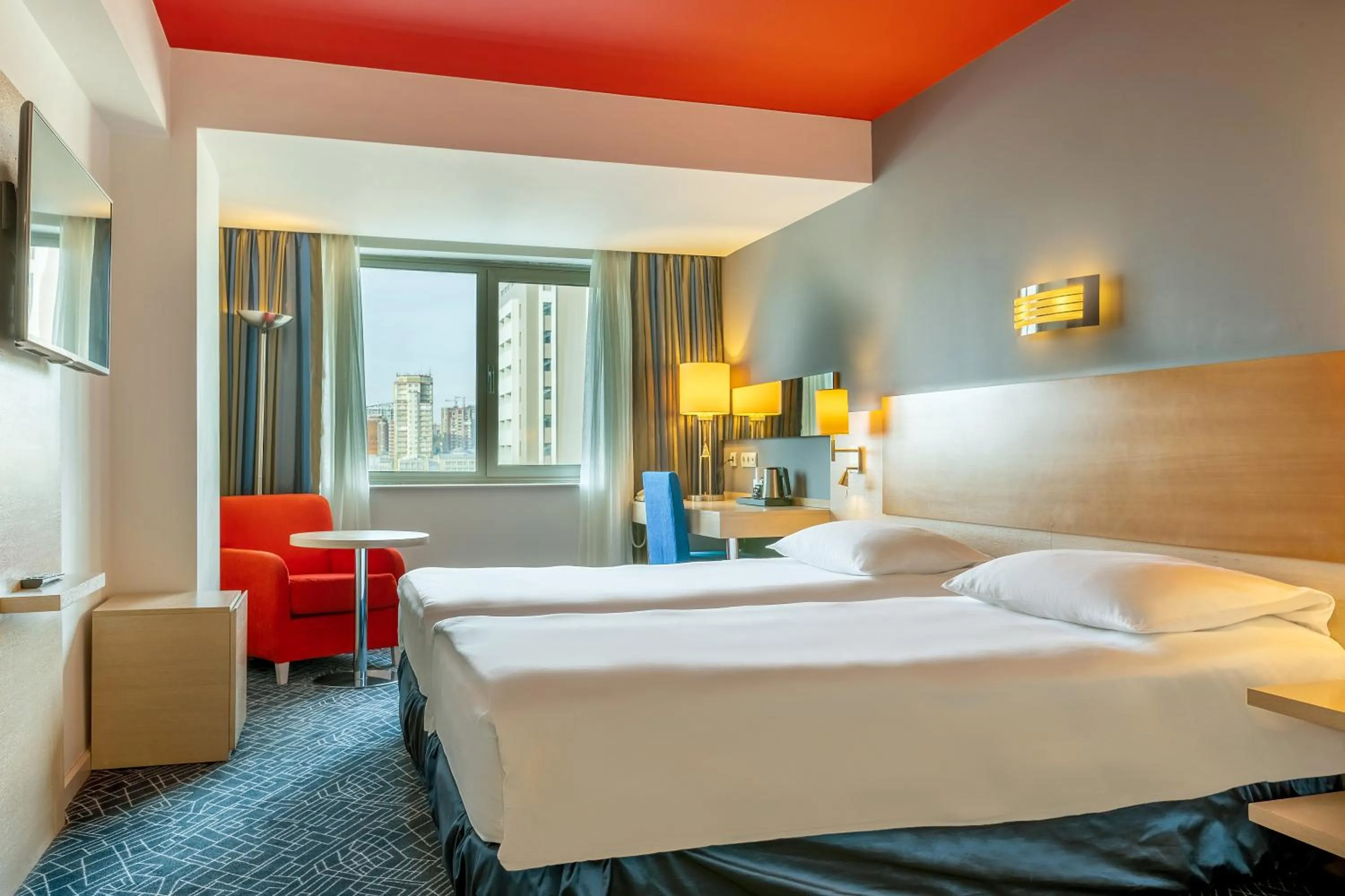 TV and multimedia, Bed in Radisson Hotel Baku