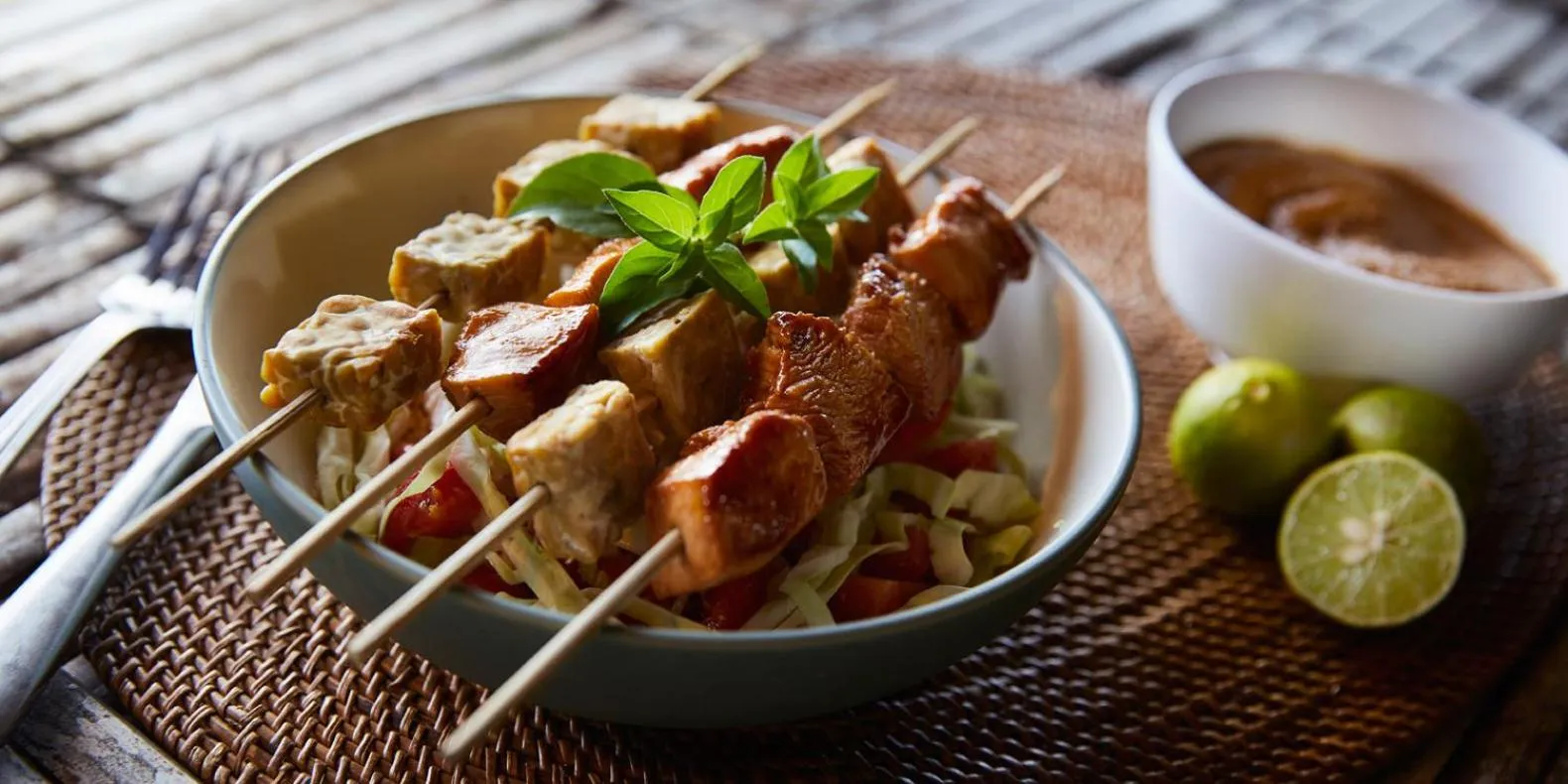 Restaurant/places to eat in Pearl Beach Resort Gili Asahan